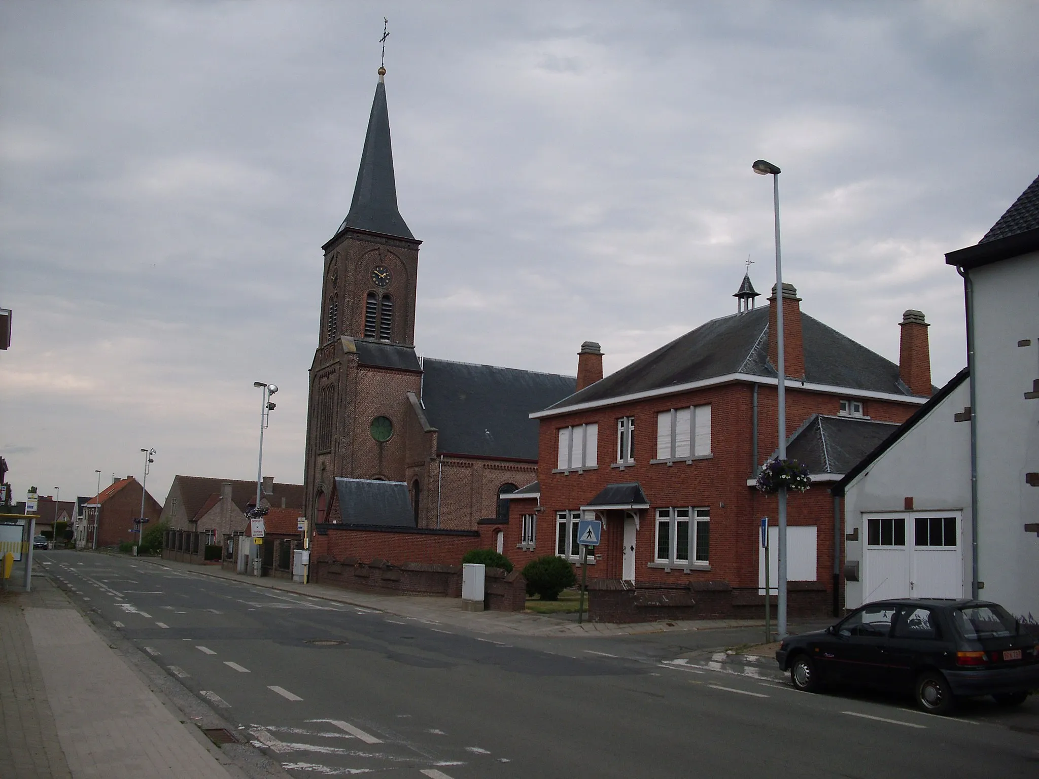 Photo showing: Kerk en pastorie (?) van Heldergem - Haaltert - Oost-Vlaanderen - Vlaanderen - België