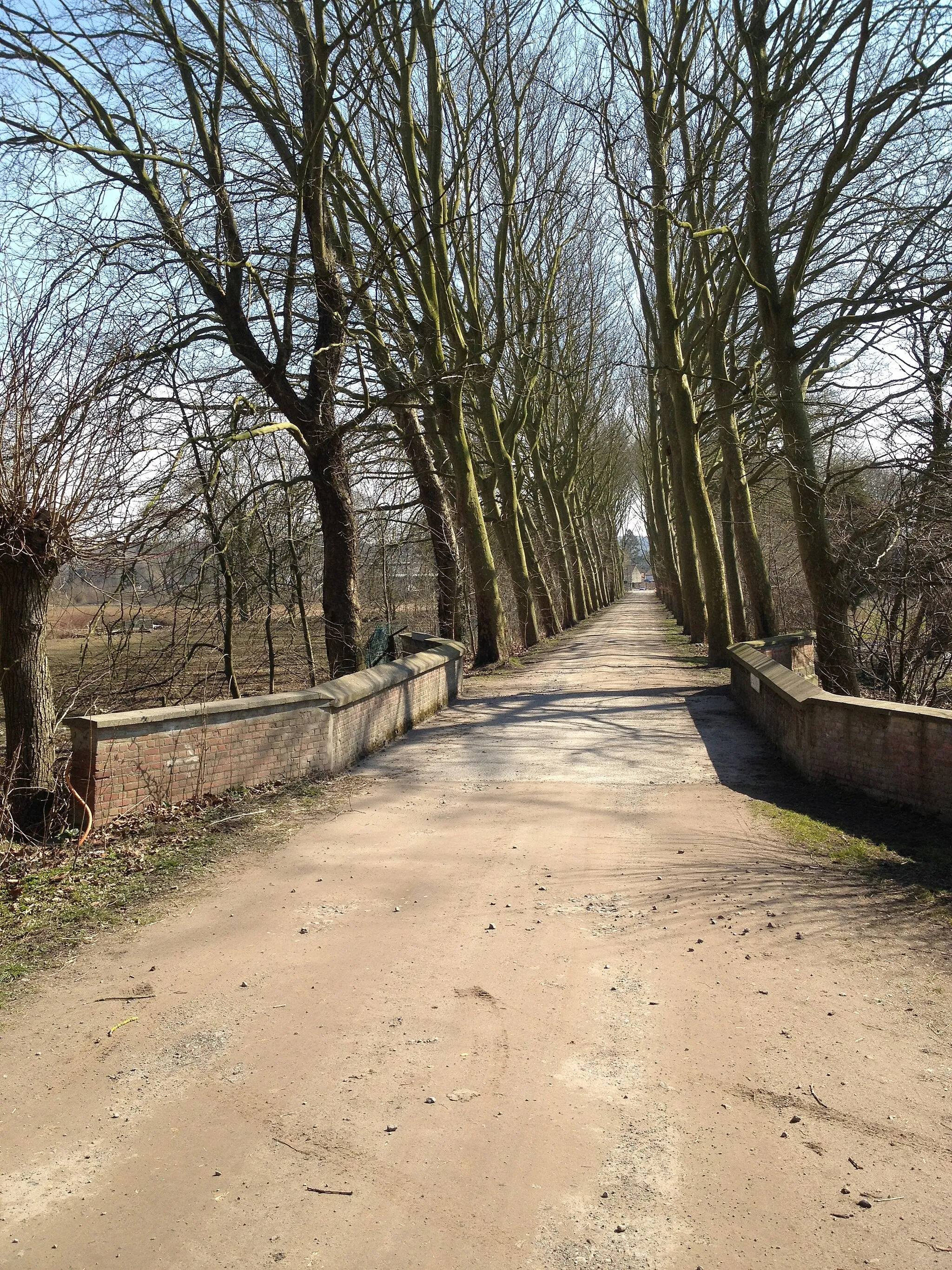 Photo showing: Bridge  over the Dyle River at Gastuche, Belgium where Second Lieutenant Richard Annan on the bridge won the V.C. in May 1940