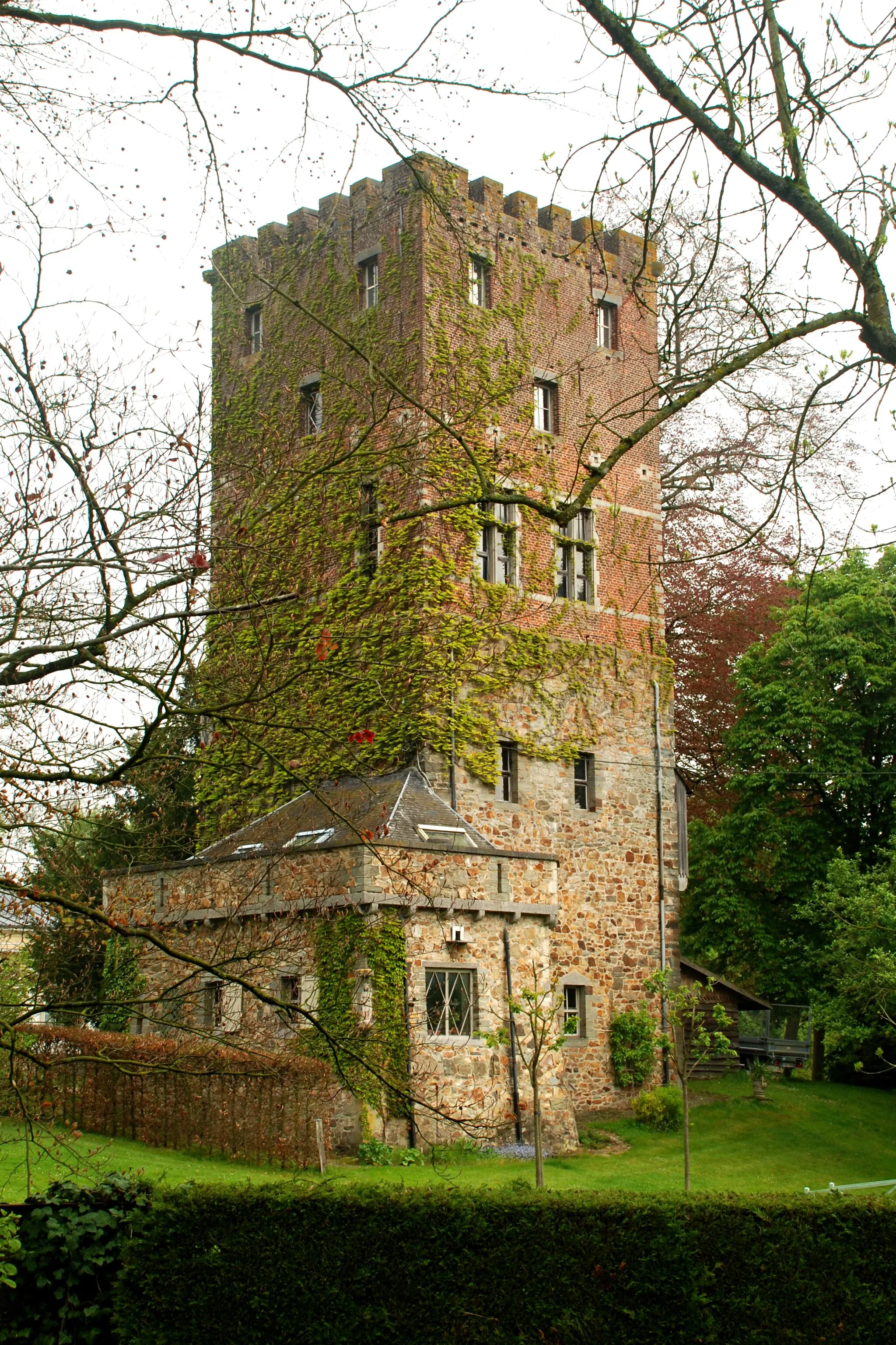 Photo showing: Belgique - Brabant wallon - Mont-Saint-Guibert - Hévillers - Donjon de Bierbais