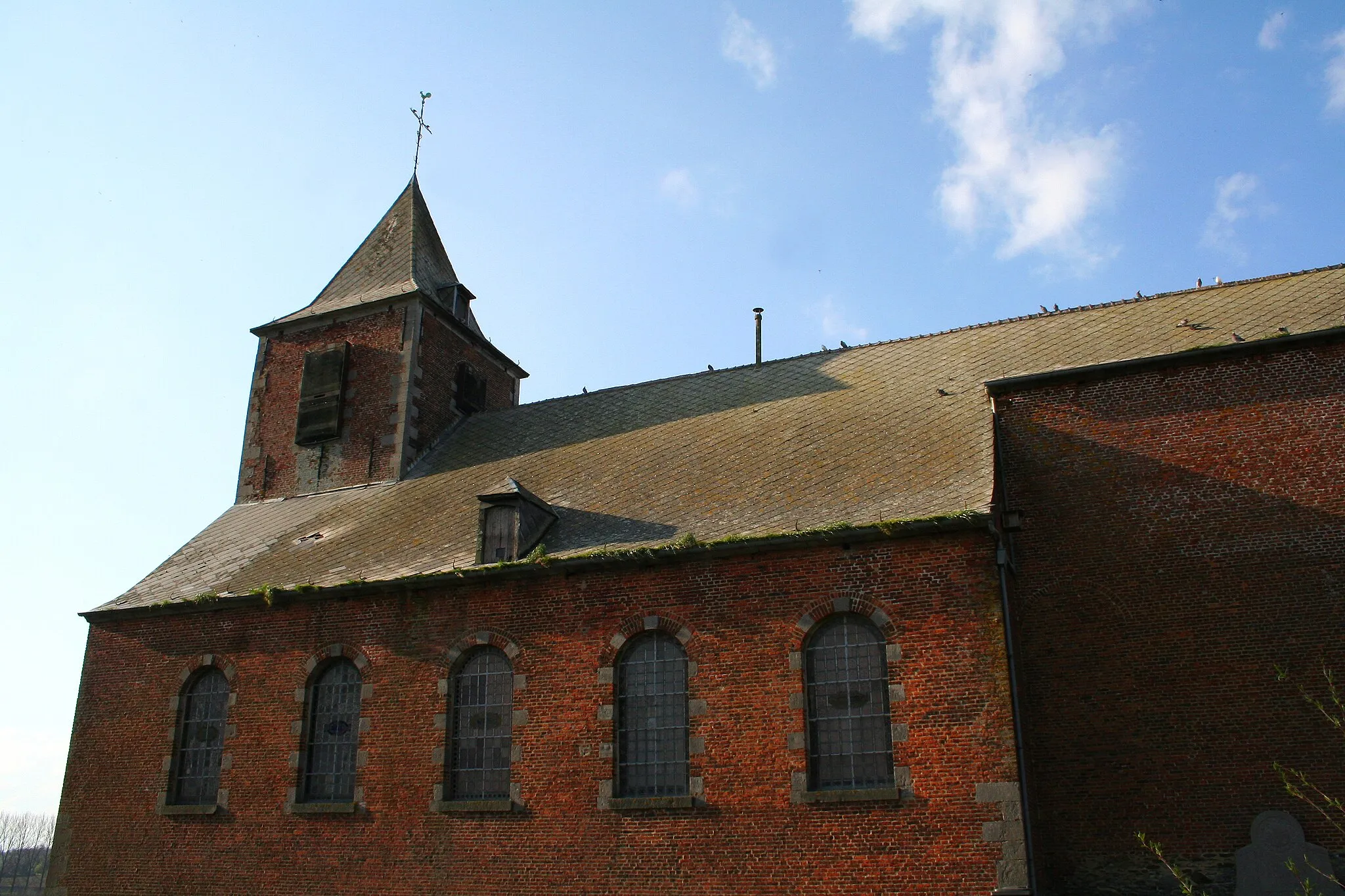 Photo showing: Bierghes, the church of Saints Peter and Martin (1792).