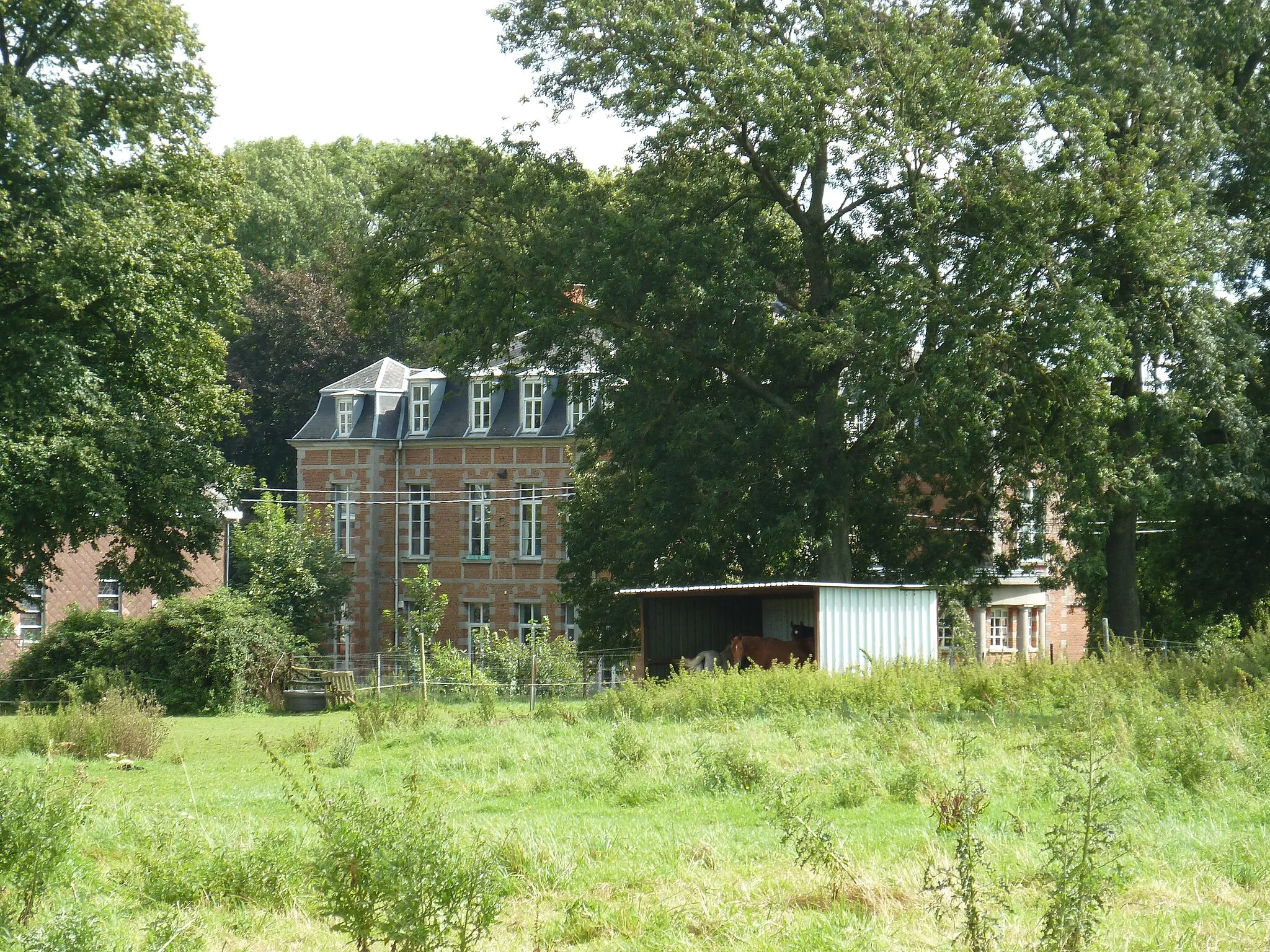 Photo showing: Waudrez. Château de Clerfayt.