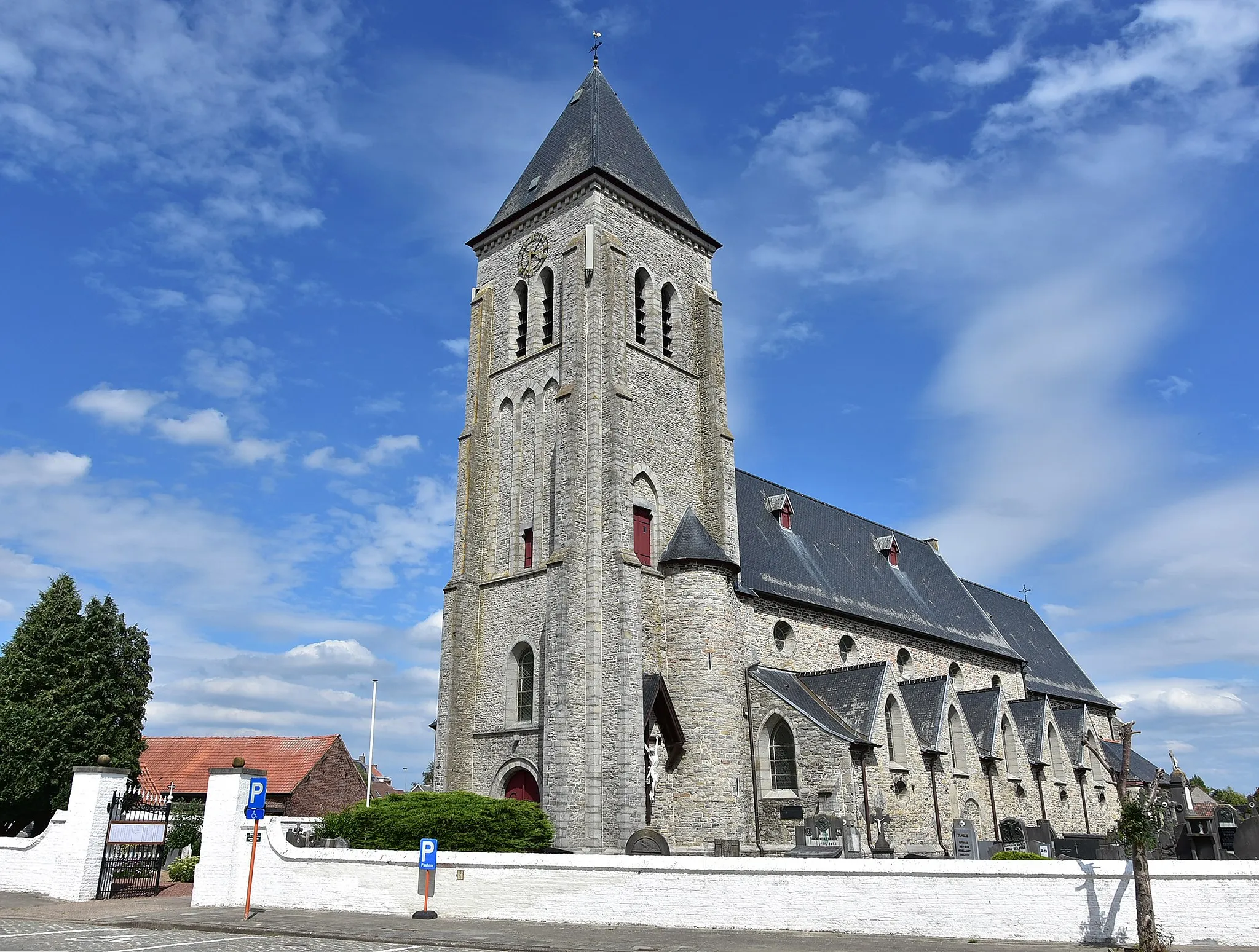 Photo showing: Sint-Martinuskerk (28229) Petegem-aan-de-Schelde 1-08-2020