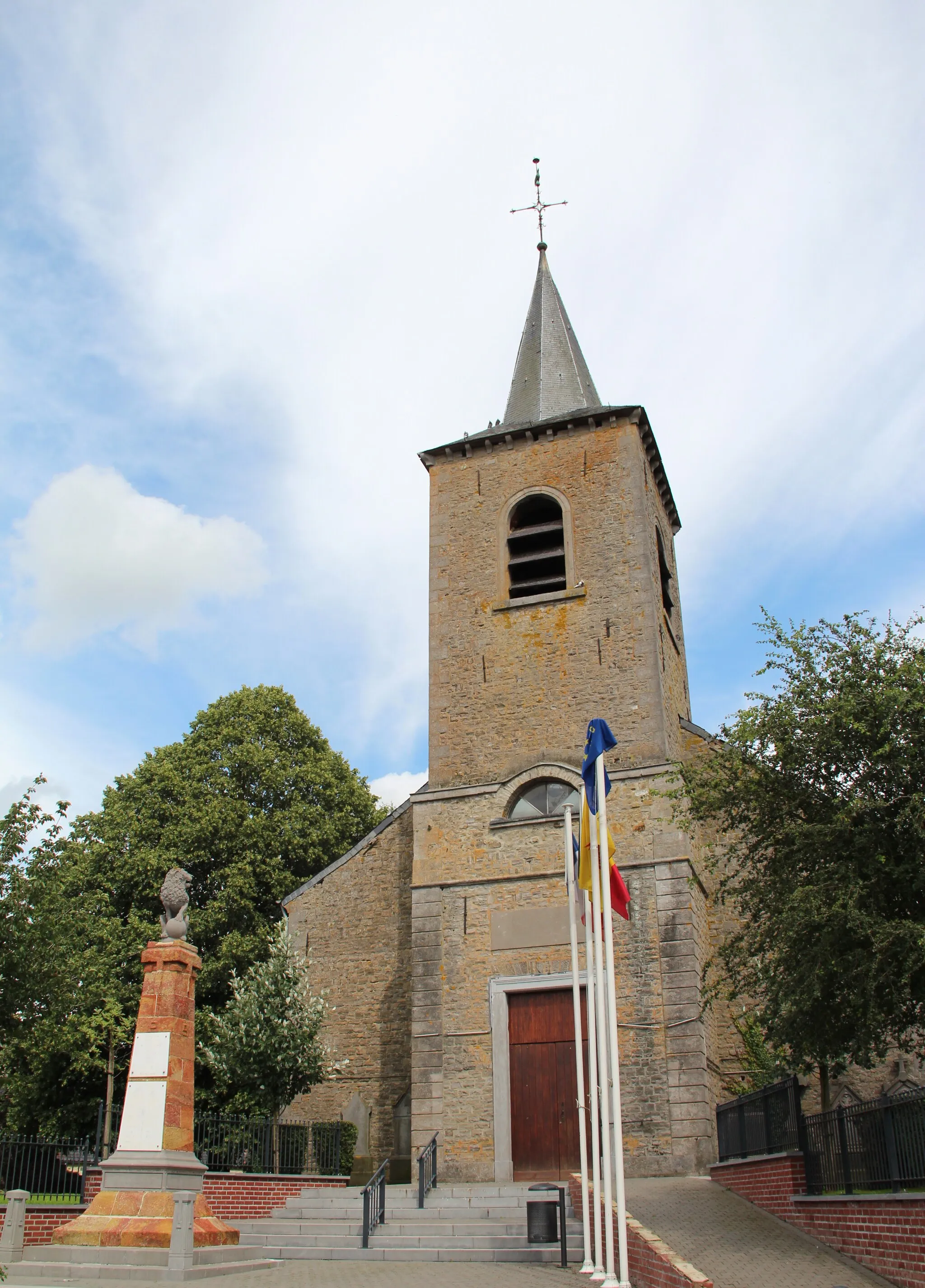 Photo showing: Mévergnies-lez-Lens (Belgique), l'église Saints-Gervais et Protais (1838).