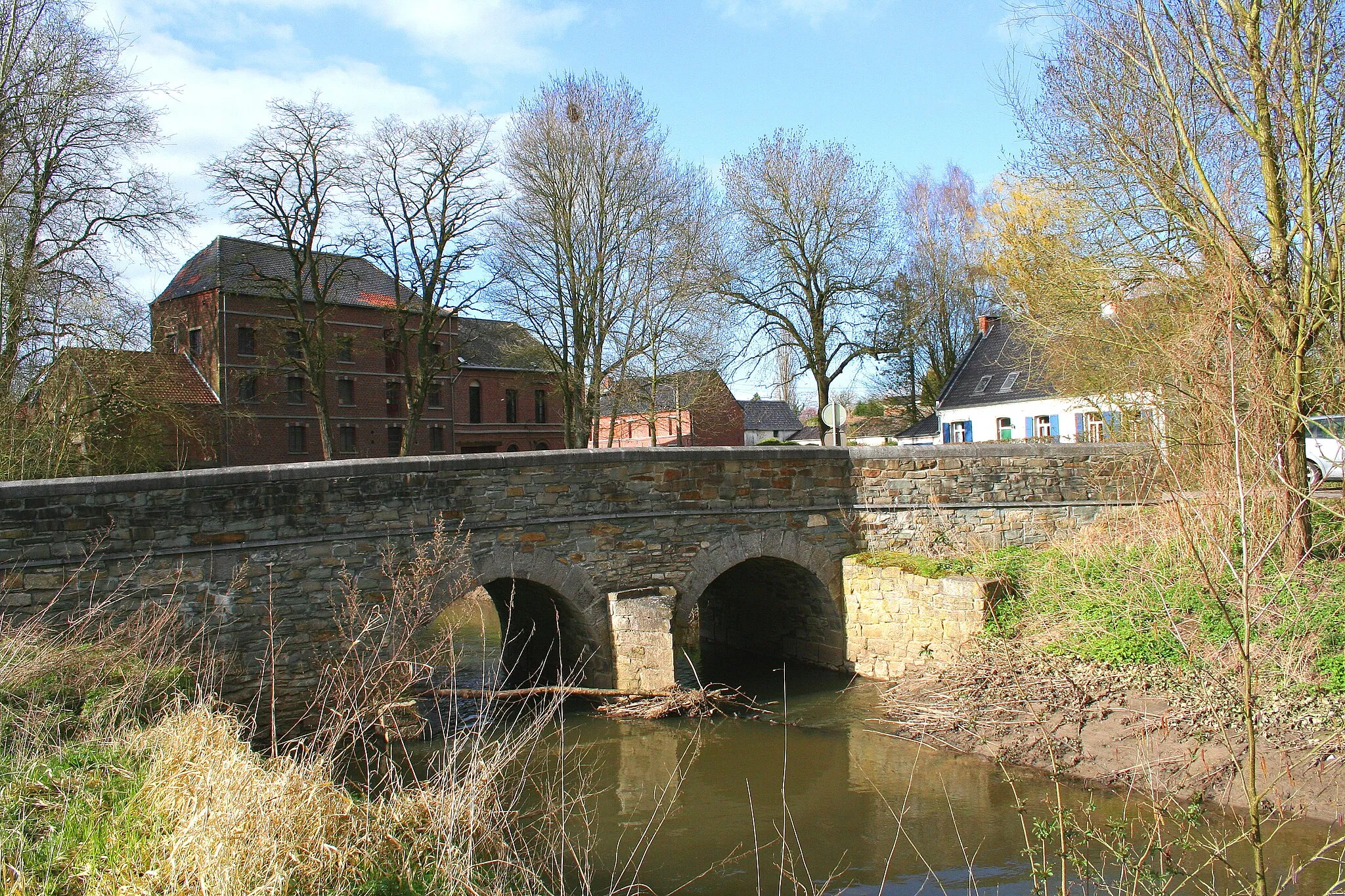 Photo showing: Arbre (Belgium), the bridge on the Dendre Orientale and the former tannery.