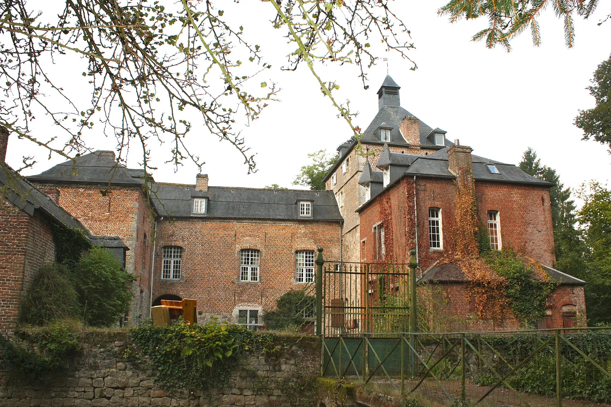 Photo showing: Château d'Audignies