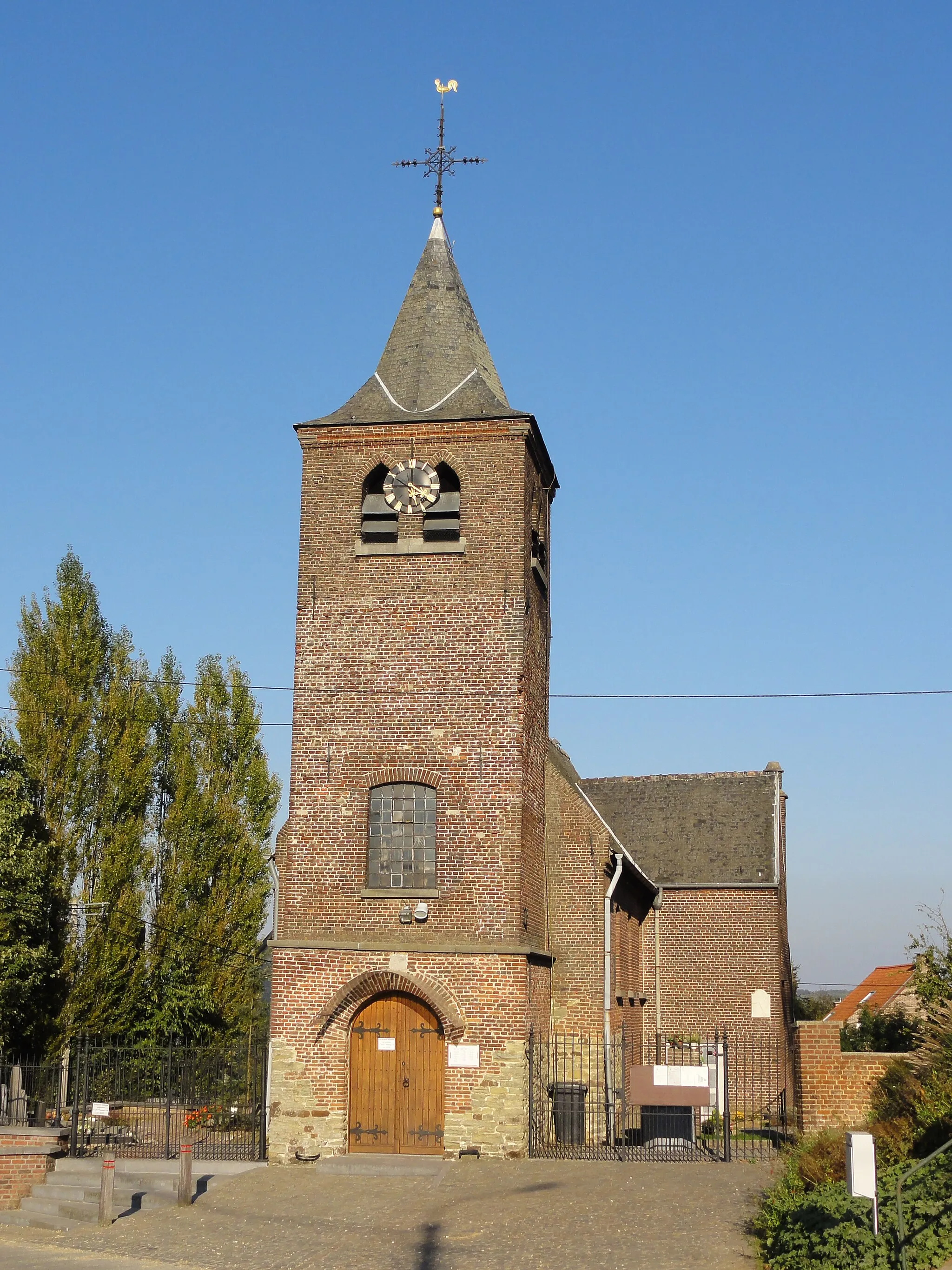 Photo showing: Sint-Petruskerk (Church of Saint Peter) in Kerkem. Kerkem, Maarke-Kerkem, Maarkedal, East Flanders, Belgium