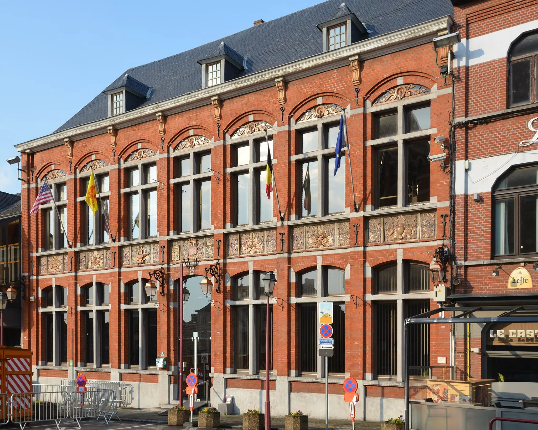 Photo showing: Châtelet (Belgique) - hôtel de ville.