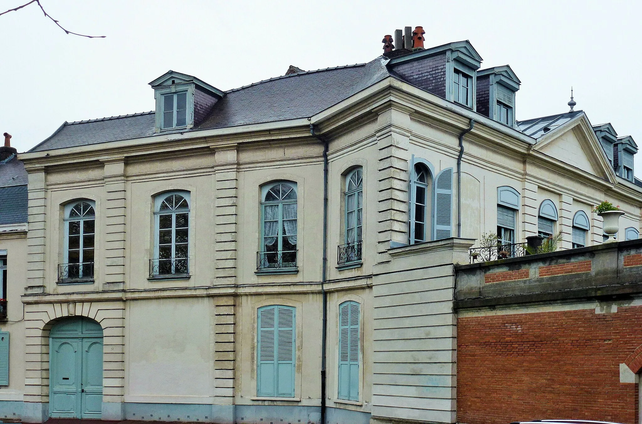 Photo showing: This building is inscrit au titre des monuments historiques de la France. It is indexed in the base Mérimée, a database of architectural heritage maintained by the French Ministry of Culture, under the reference PA00107613 .