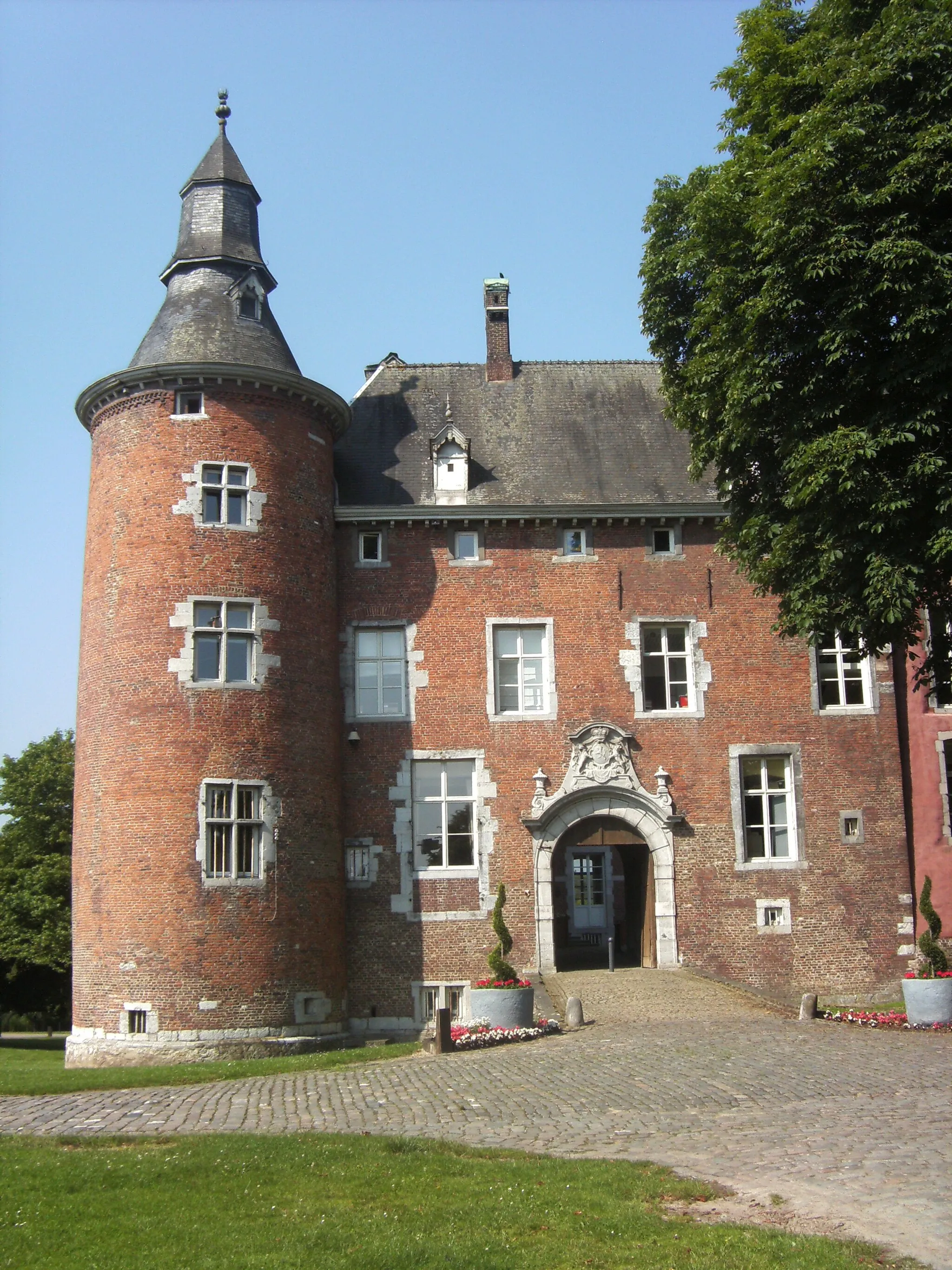 Photo showing: Château de Monceau-sur-Sambre (Charleroi - Belgique)