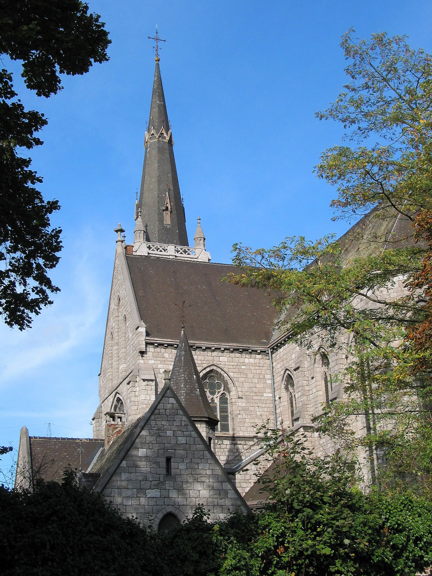 Photo showing: Marchienne-au-Pont (Belgium),  the Holy Virgin church.