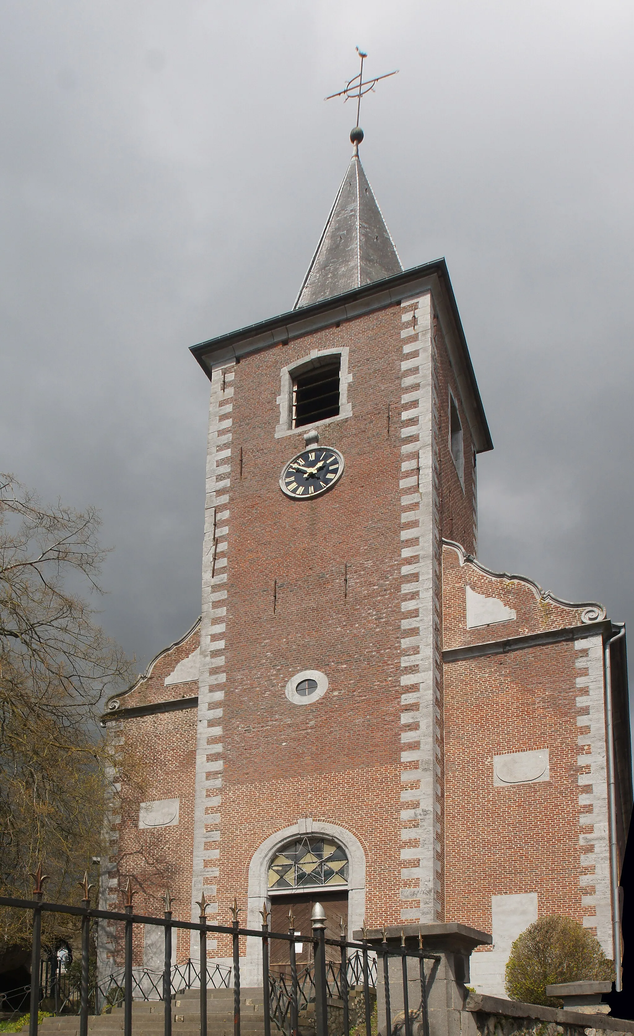 Photo showing: Houtain-le-Val (Genappe), Belgium: Saint Martin's and Saint John's Church