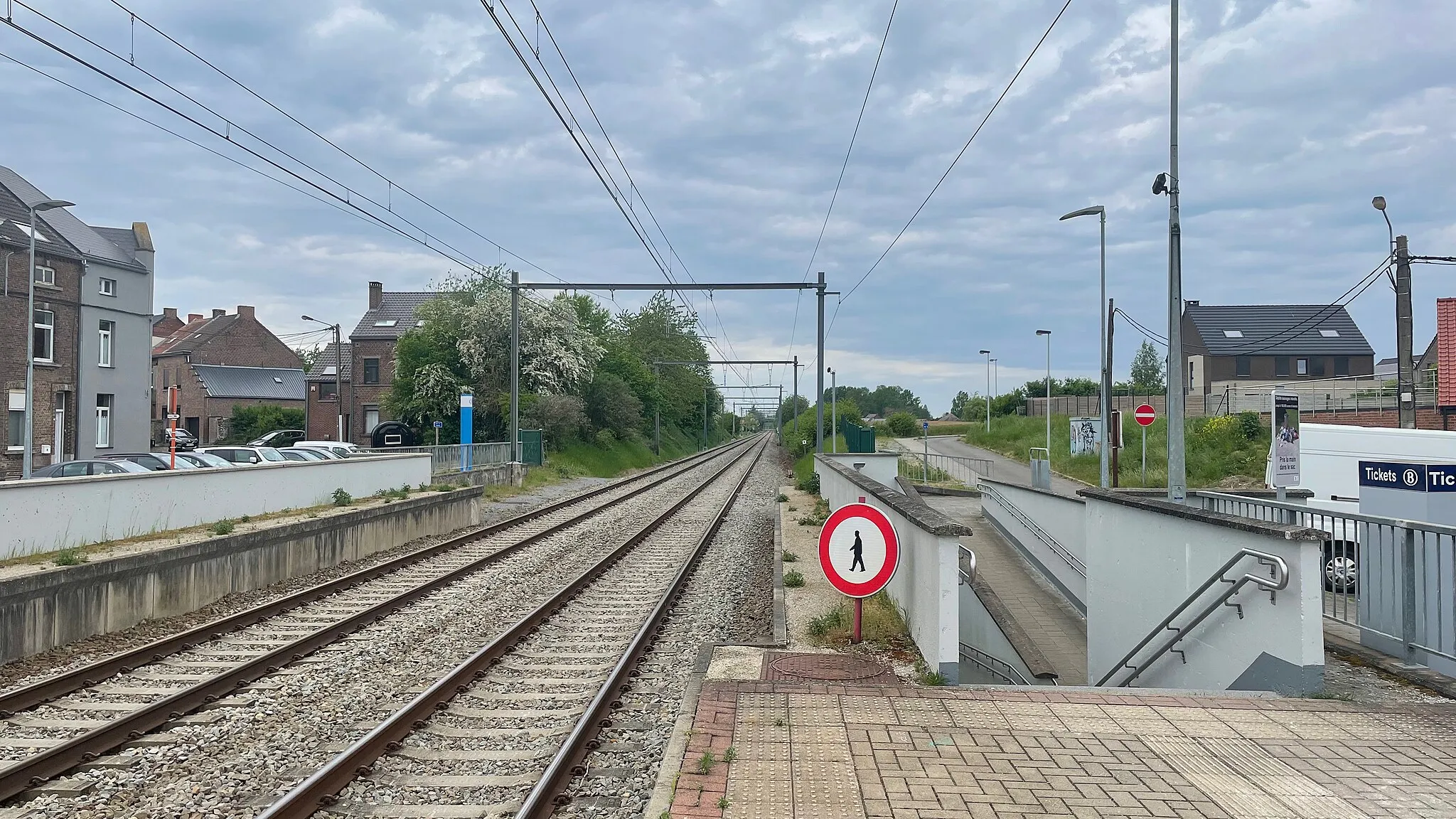 Photo showing: Station Obaix-Buzet