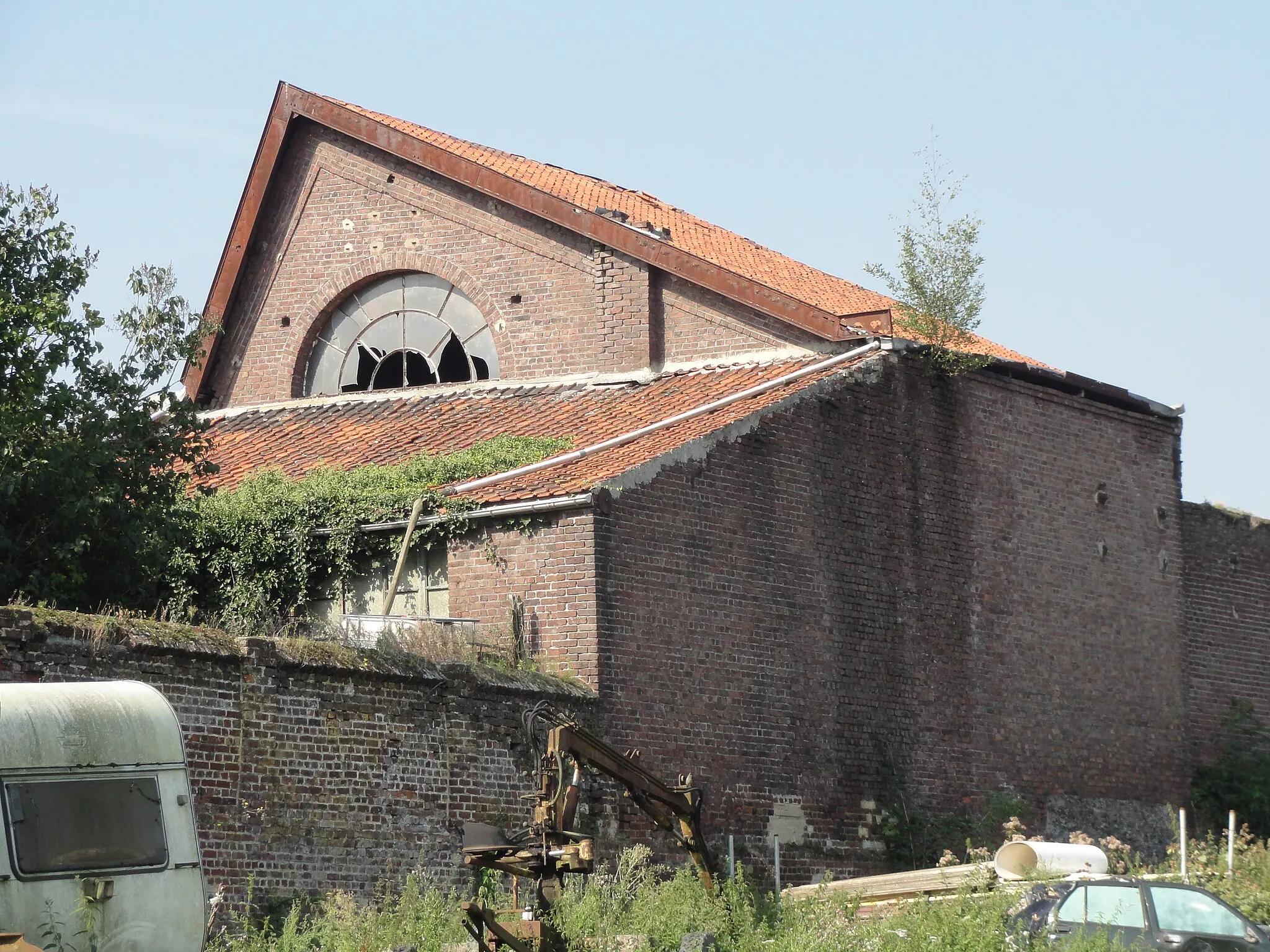 Photo showing: La Fosse n° 1 - 1 bis de la Compagnie des mines de Crespin était un charbonnage constitué de deux puits situé à Quiévrechain, Nord, Nord-Pas-de-Calais, France.