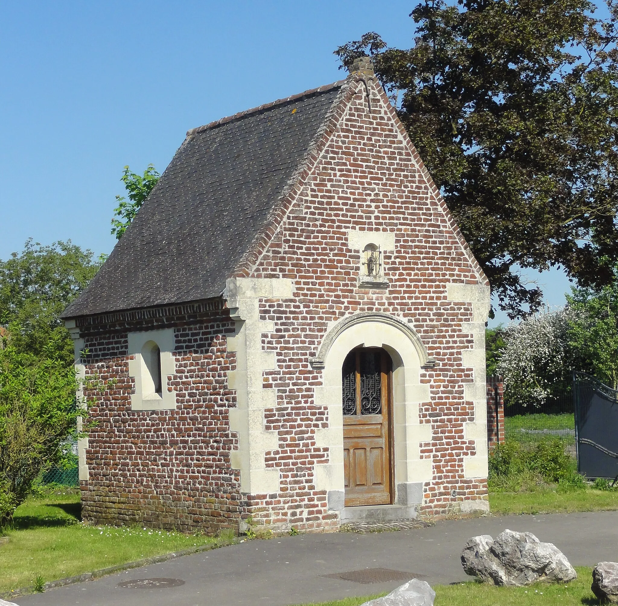Photo showing: Chapelle Notre-Dame-de-Consolation de Wallers.