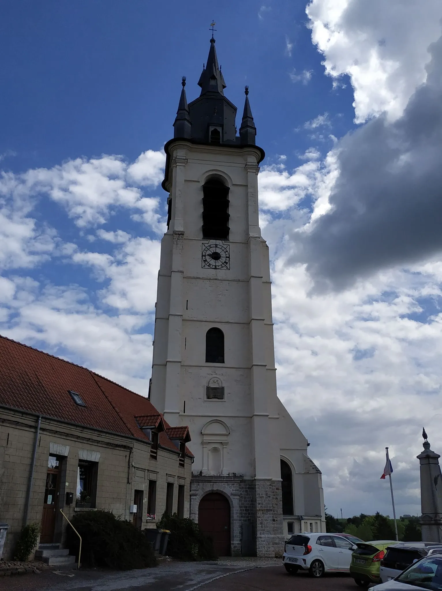 Photo showing: L'église et son clocher