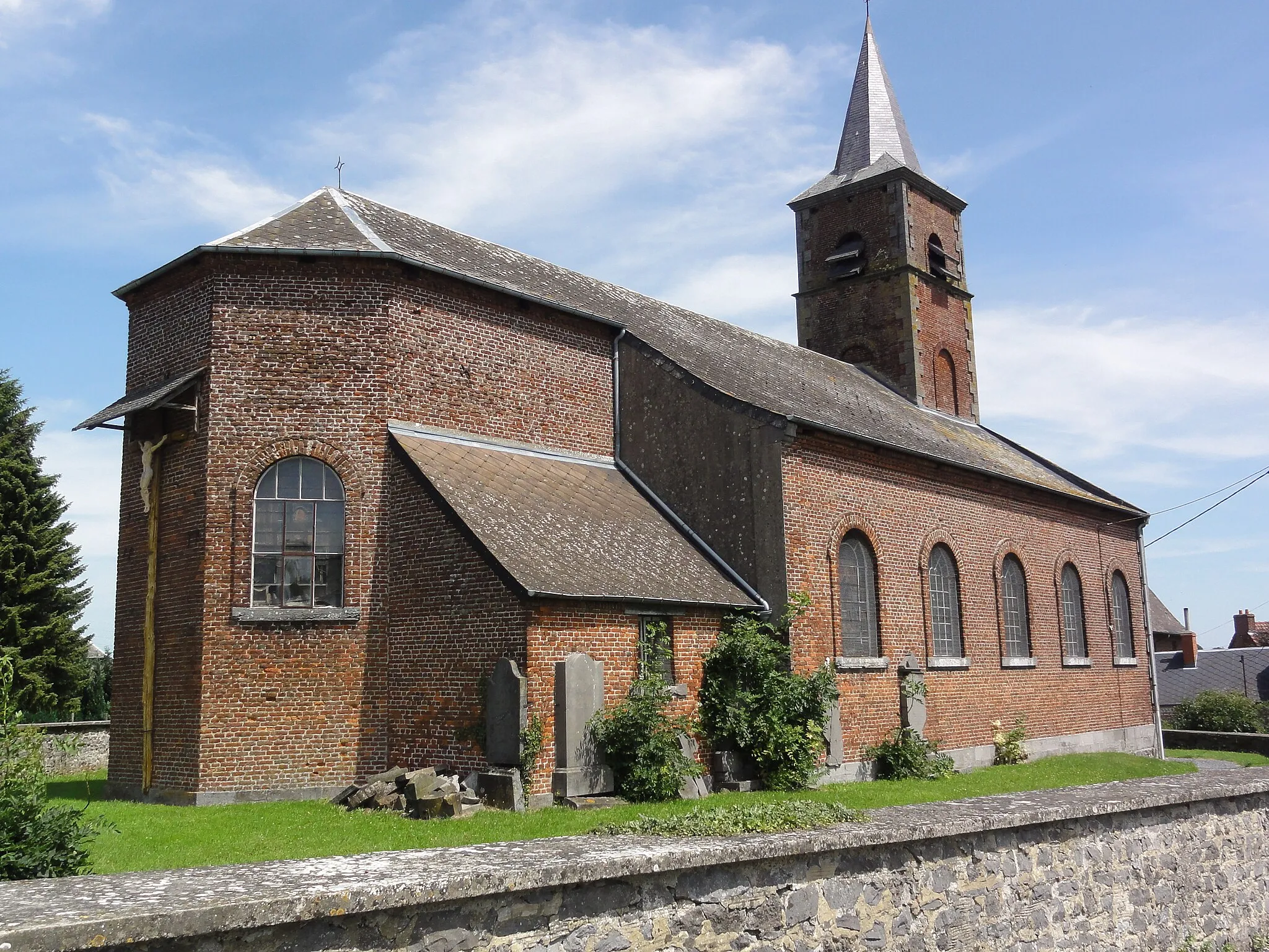 Photo showing: Bettrechies (Nord, Fr) église, vue latérale