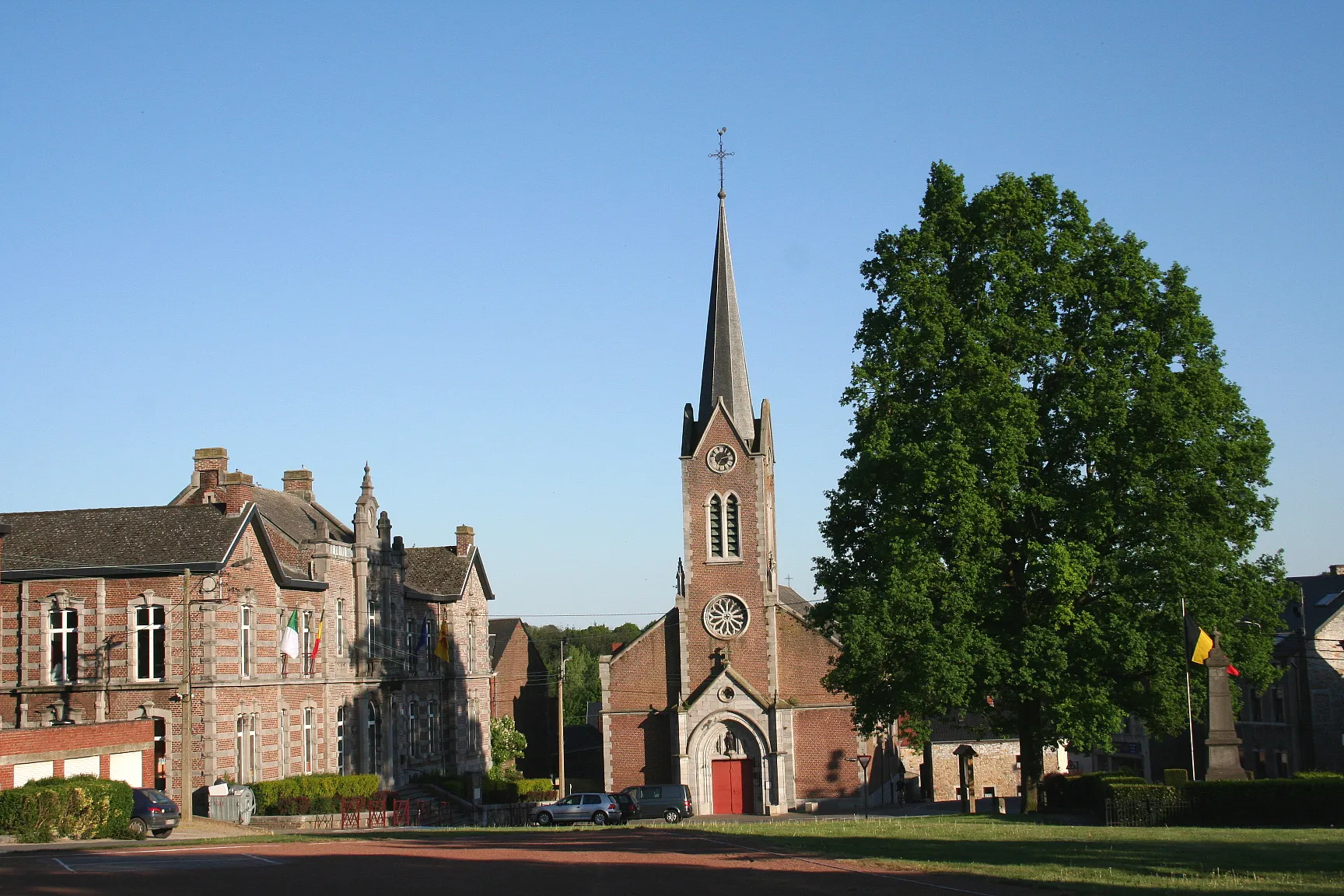 Photo showing: Gougnies (Belgique), le quartier de l'église Saint-Remi.