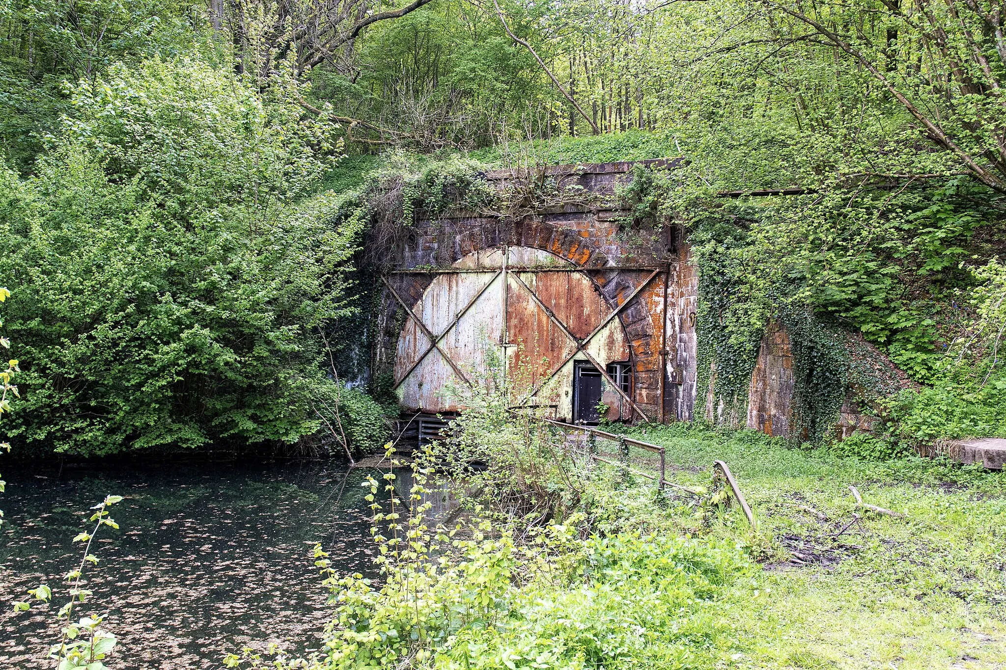 Photo showing: Porte Nord du tunnel de Godarville, Hainaut, Wallonie, Belgique