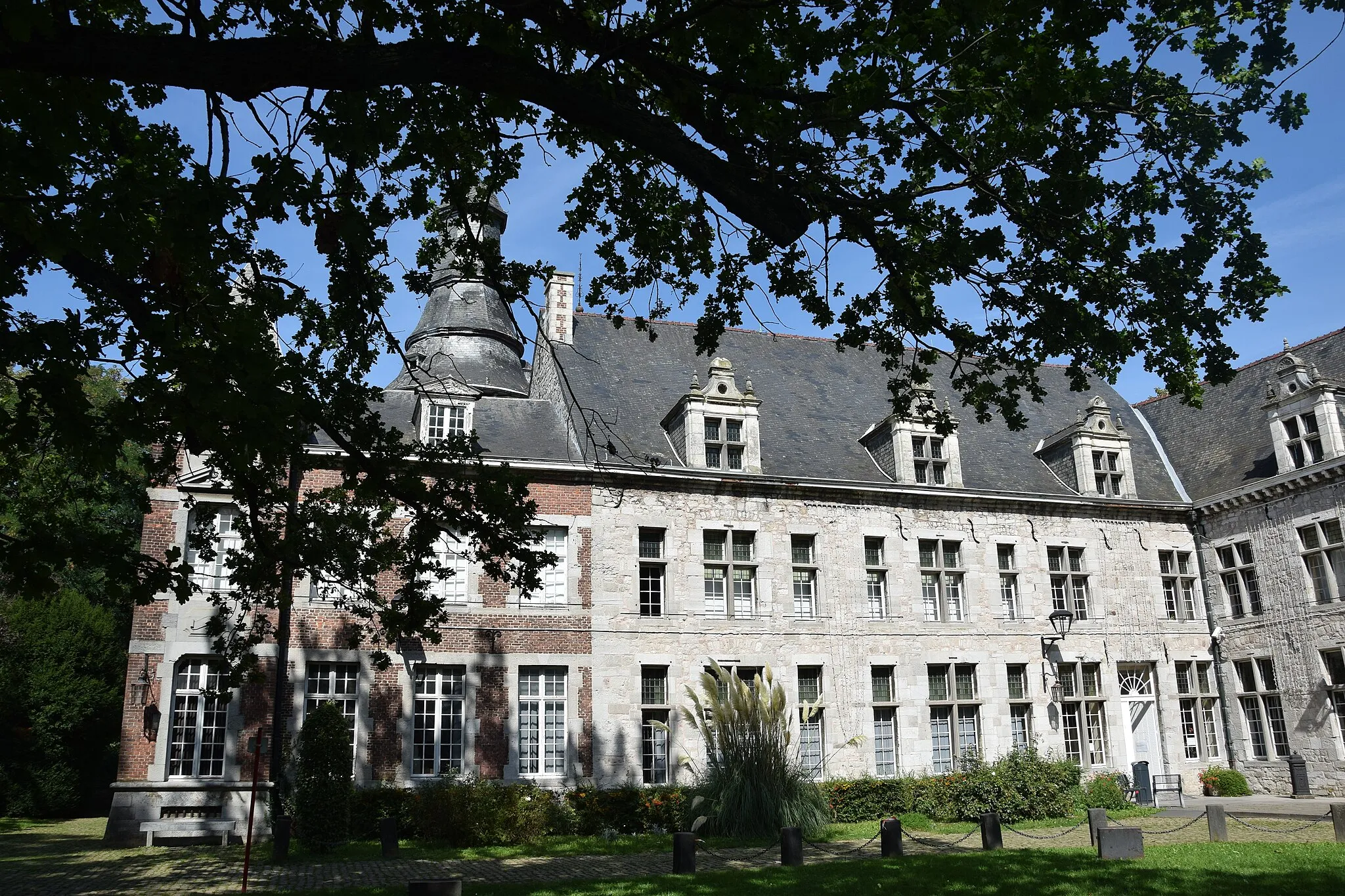 Photo showing: Castle of Fontaine-l'Évêque