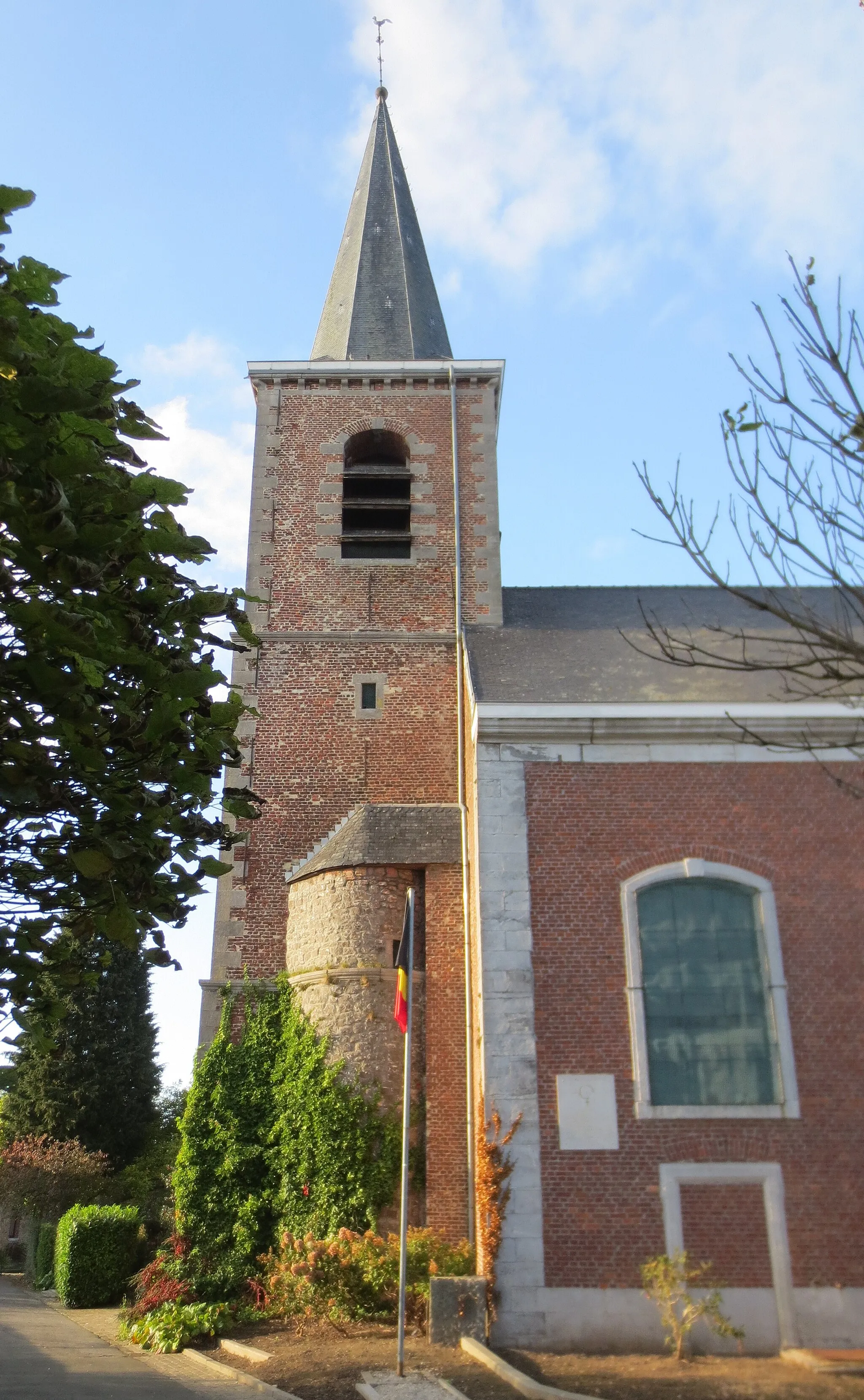 Photo showing: Le clocher de Cambron-Saint-Vincent.