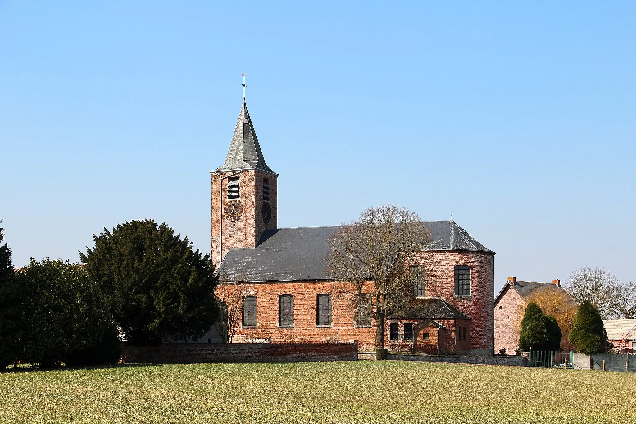Photo showing: Houtaing (Belgium), the Church of Saint-Quirinus (1789).