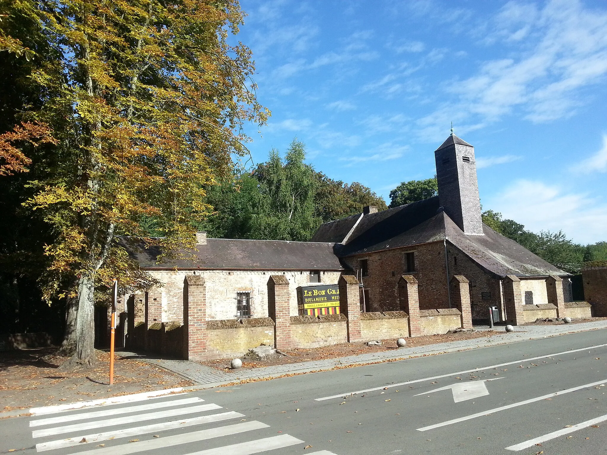 Photo showing: This is a photo of a monument in Wallonia, number: