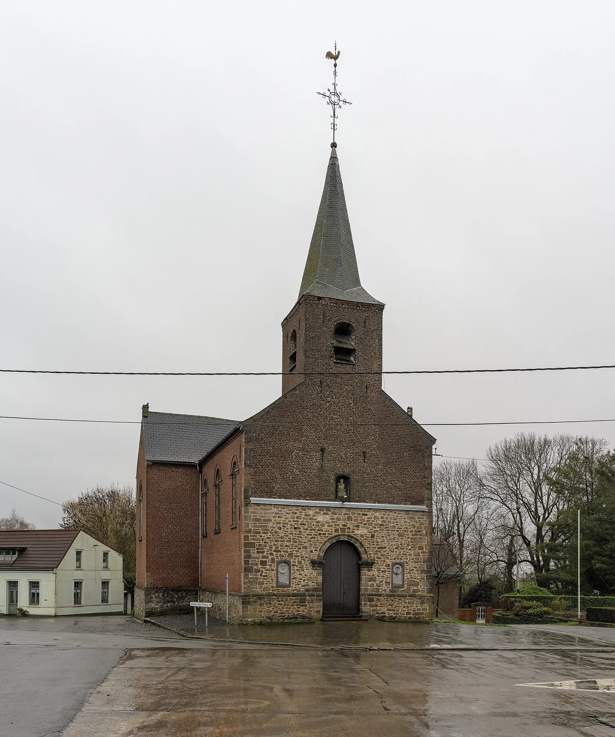 Photo showing: Saint Pierre church of Villerot (Saint-Ghislain, Belgium)