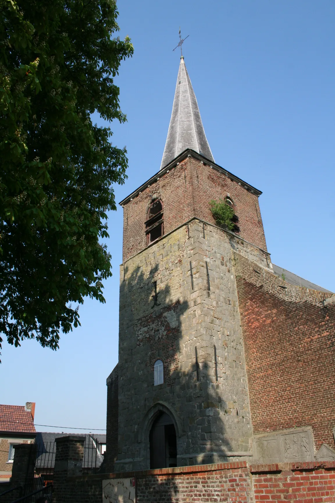 Photo showing: Villers-Saint-Ghislain (Belgium),  the St. Ghislain church (XVII/XIXth centuries).