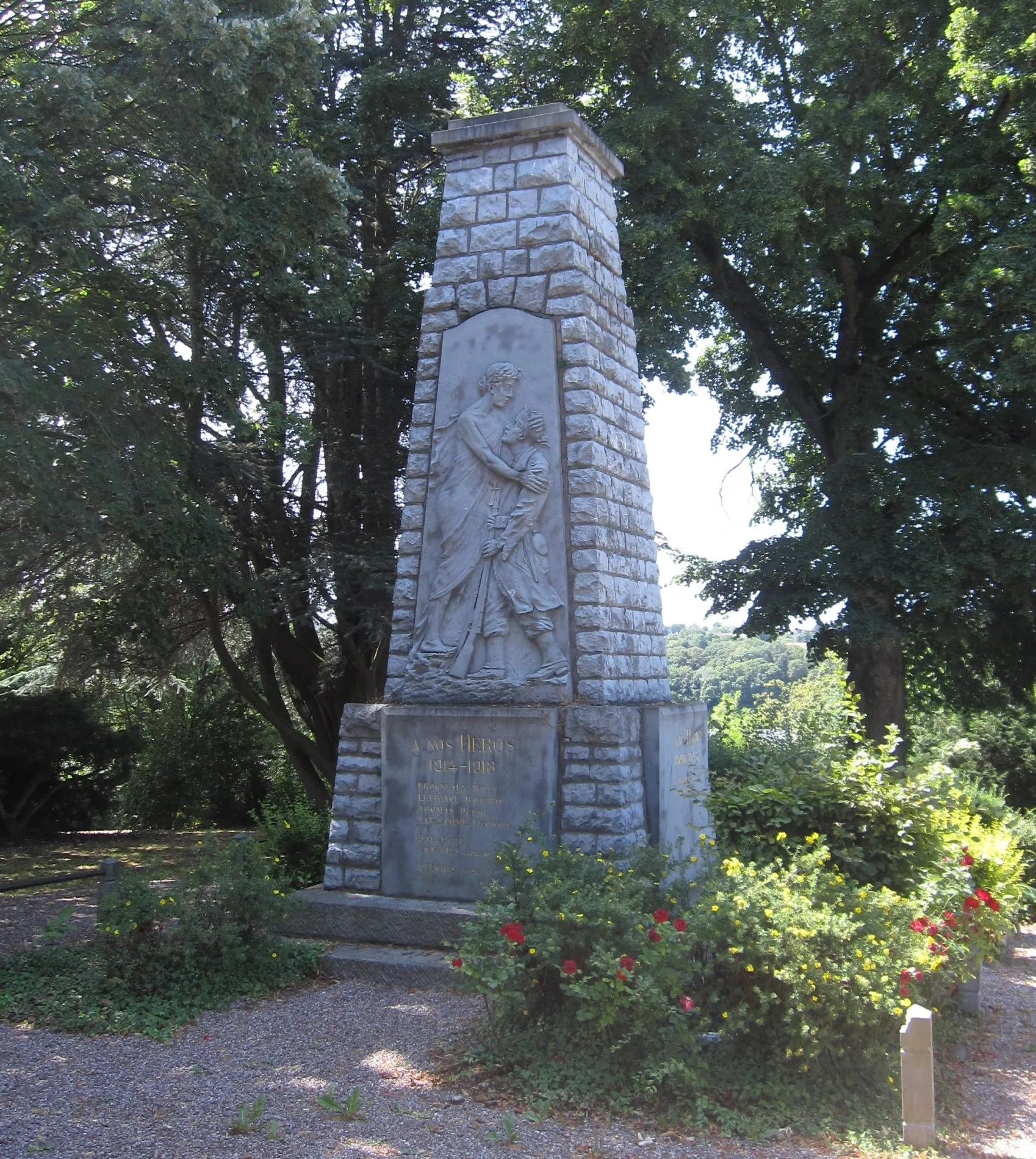 Photo showing: Monument aux morts de Jamioulx