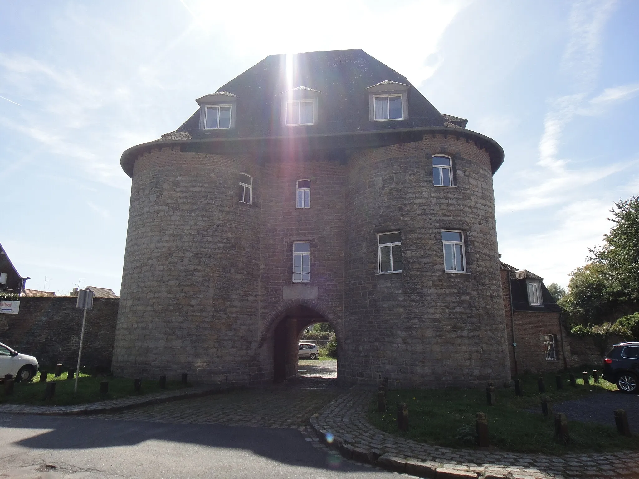 Photo showing: This building is indexed in the base Mérimée, a database of architectural heritage maintained by the French Ministry of Culture, under the reference PA00107435 .