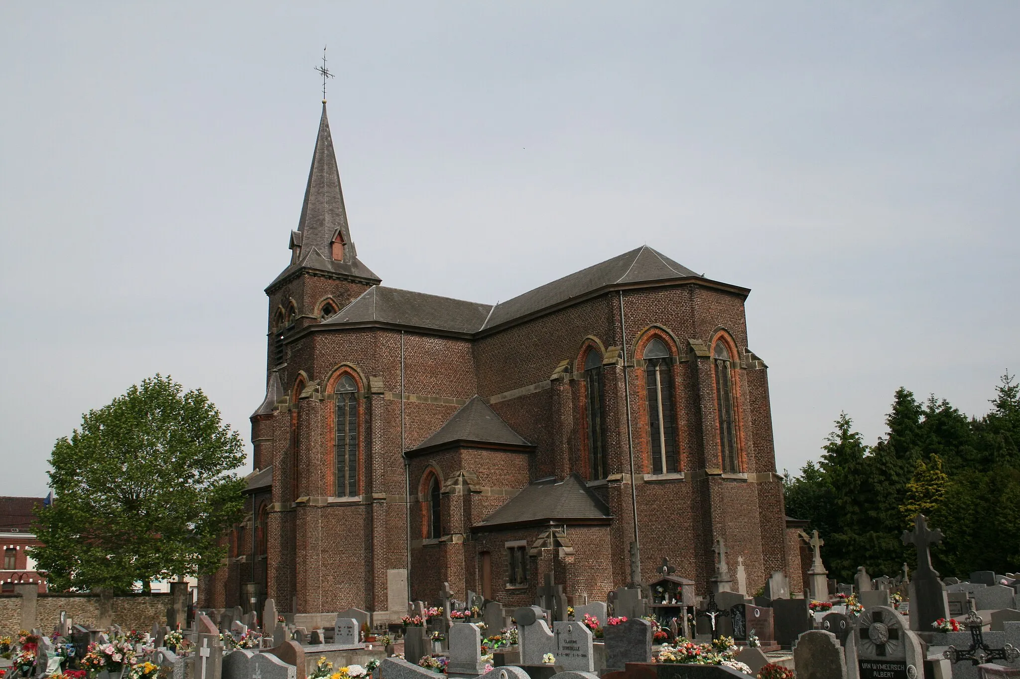Photo showing: Bernissart (Belgium), the Holy Virgin church.