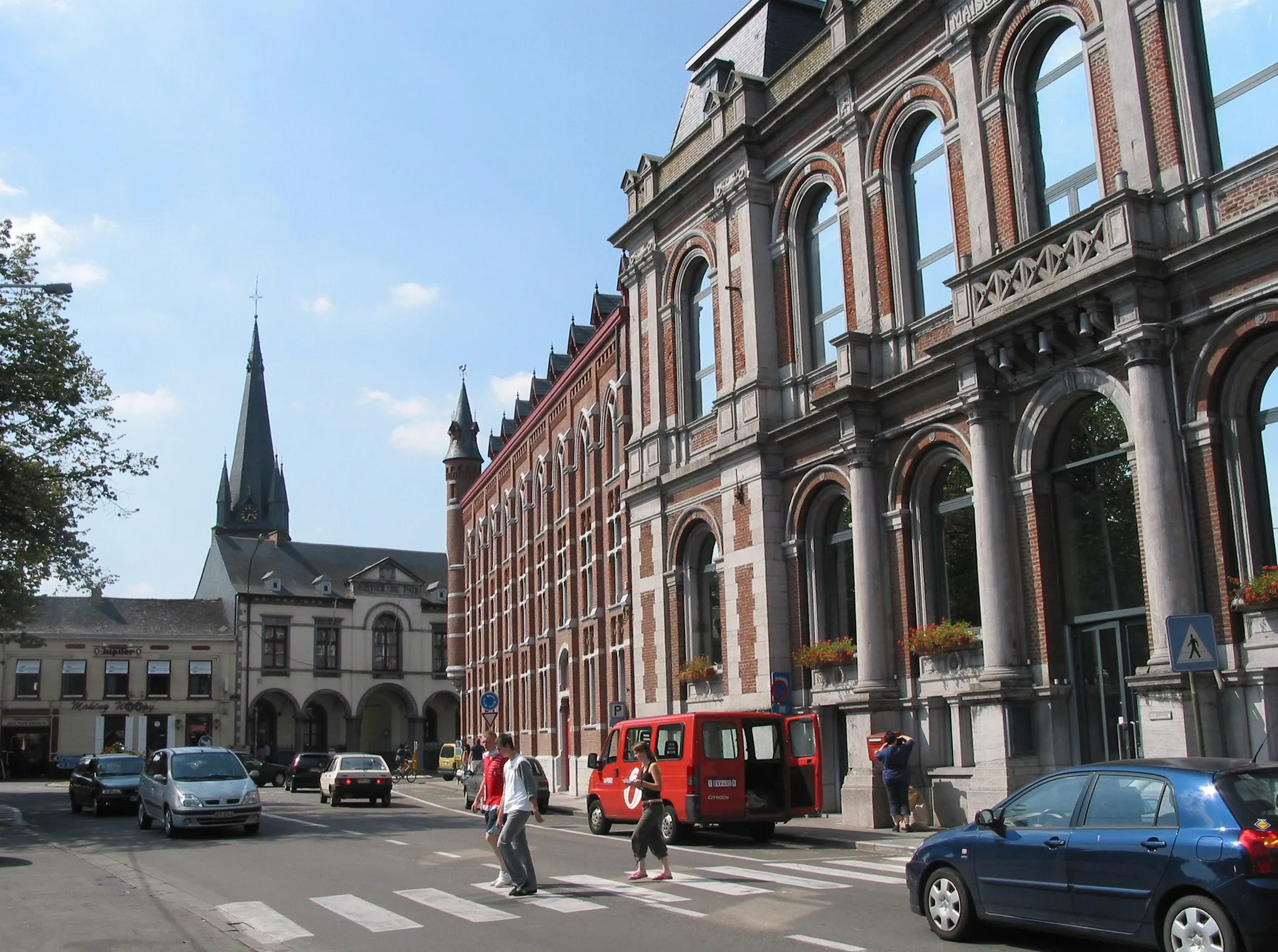 Photo showing: Boussu (Belgium), the communal house, the old orphanage, the First Instance Court and the St. Géry church.