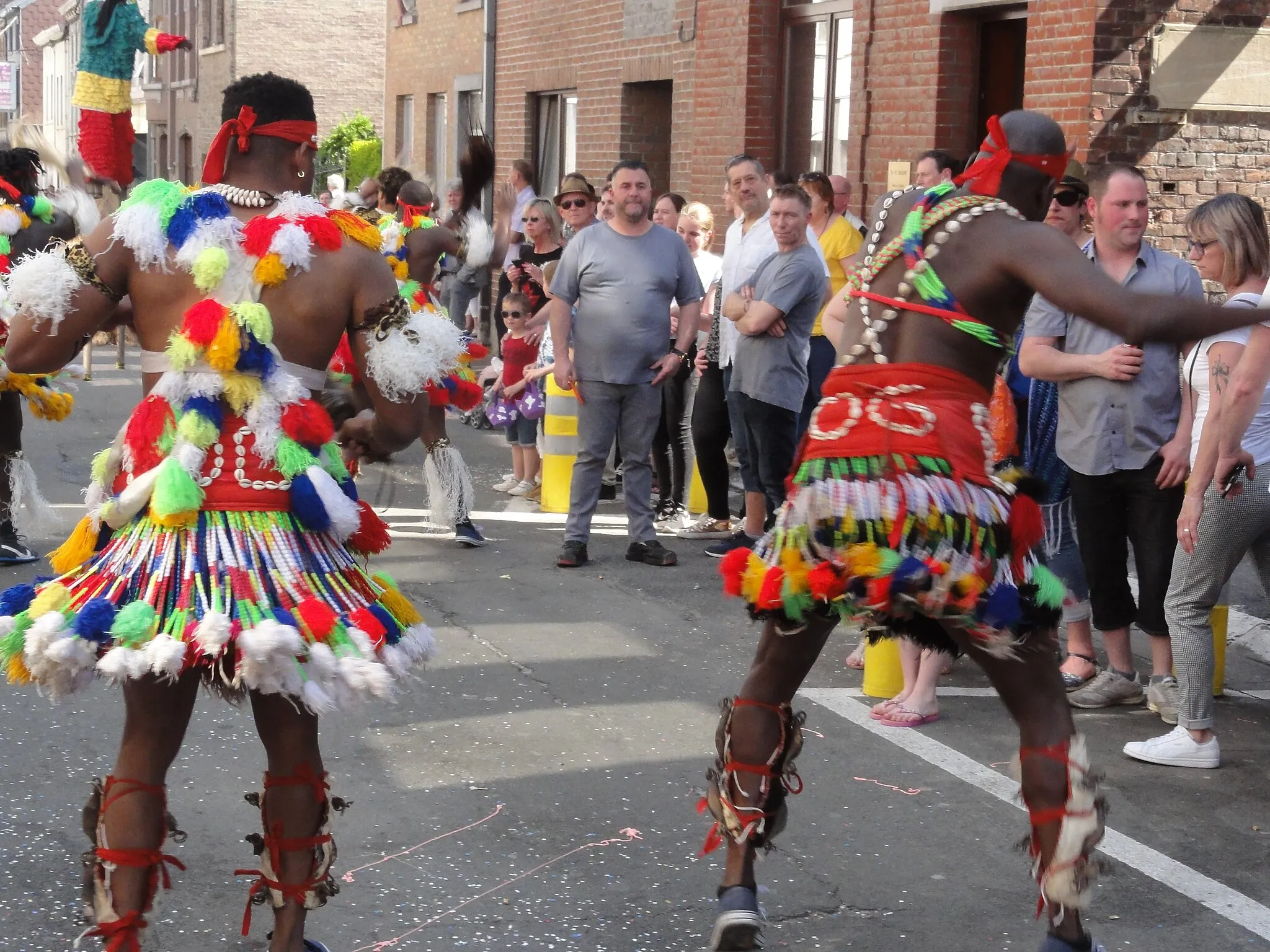 Photo showing: 139ème Cavalcade de Fleurus 2019, groupe “TAHOUGNAN” du Togo