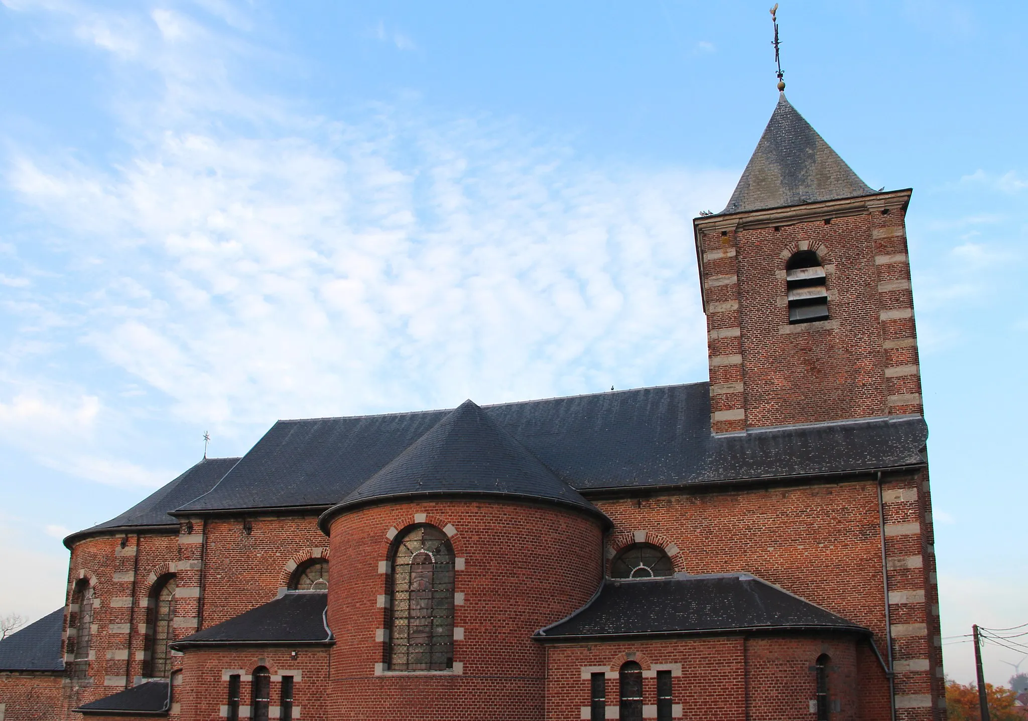 Photo showing: The church of Saint Brice, Wez-Velvain, Belgium.