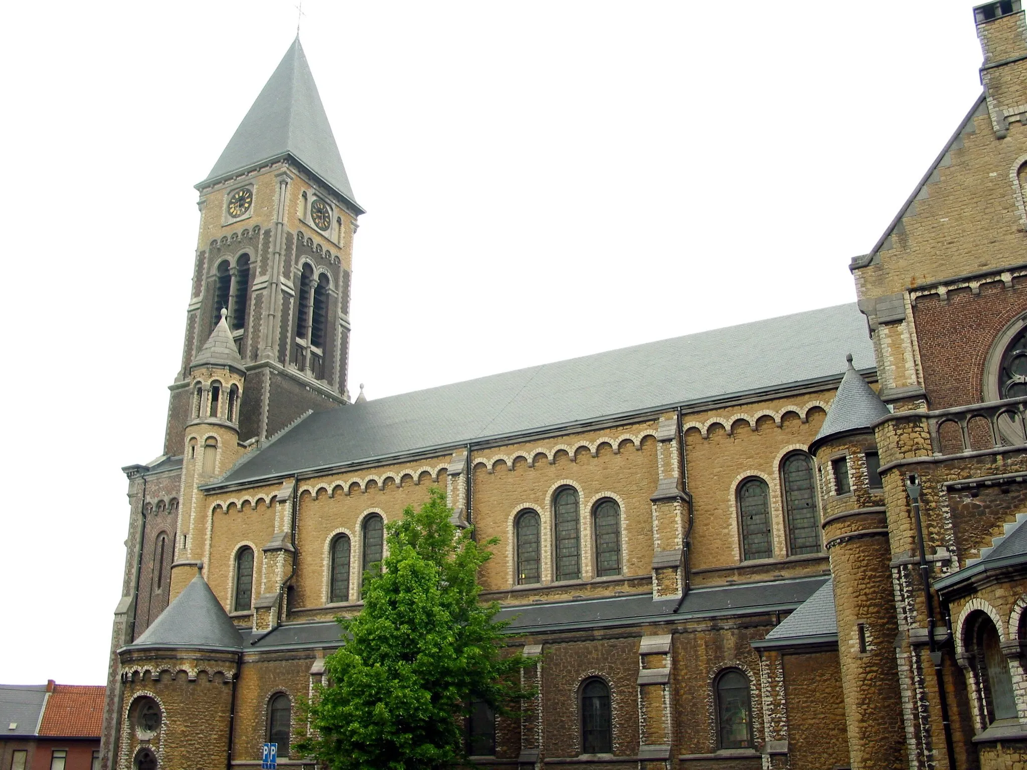 Photo showing: Jemappes (Belgium), the St. Martin church (1863 -architect: J. Van Ysendyck).