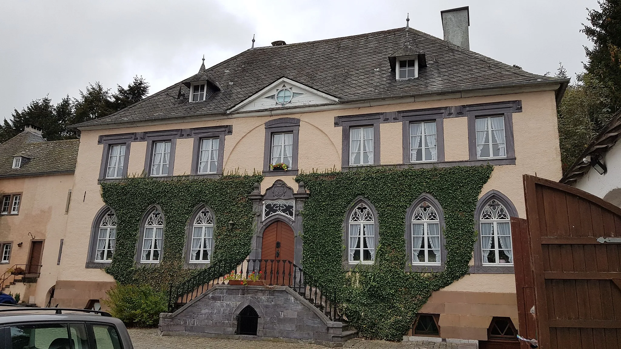 Photo showing: Schloss Wallerode, Wallerode, Sankt Vith, Belgien