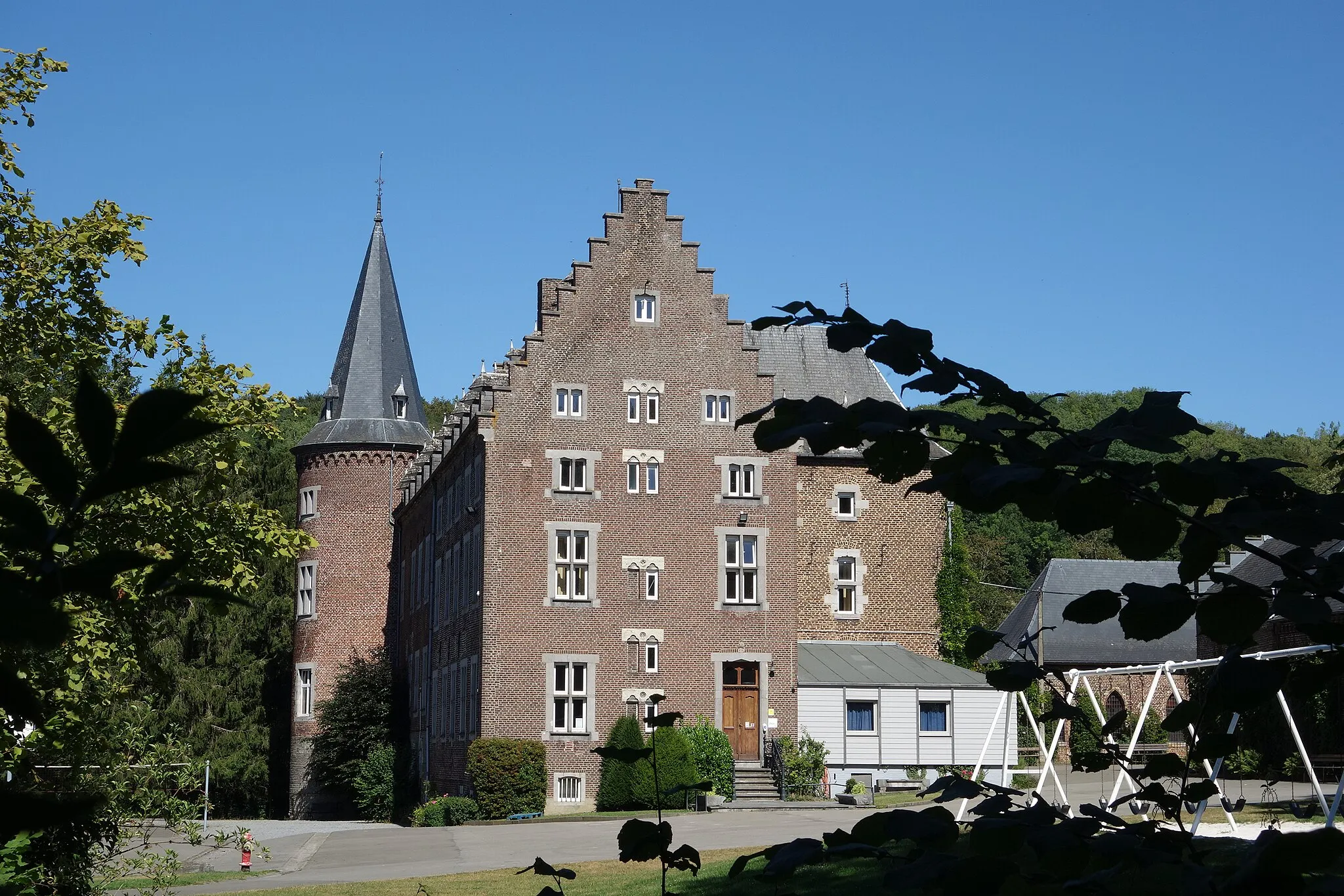 Photo showing: Kasteel in Obsinnich in Remersdaal, in augustus 2020.