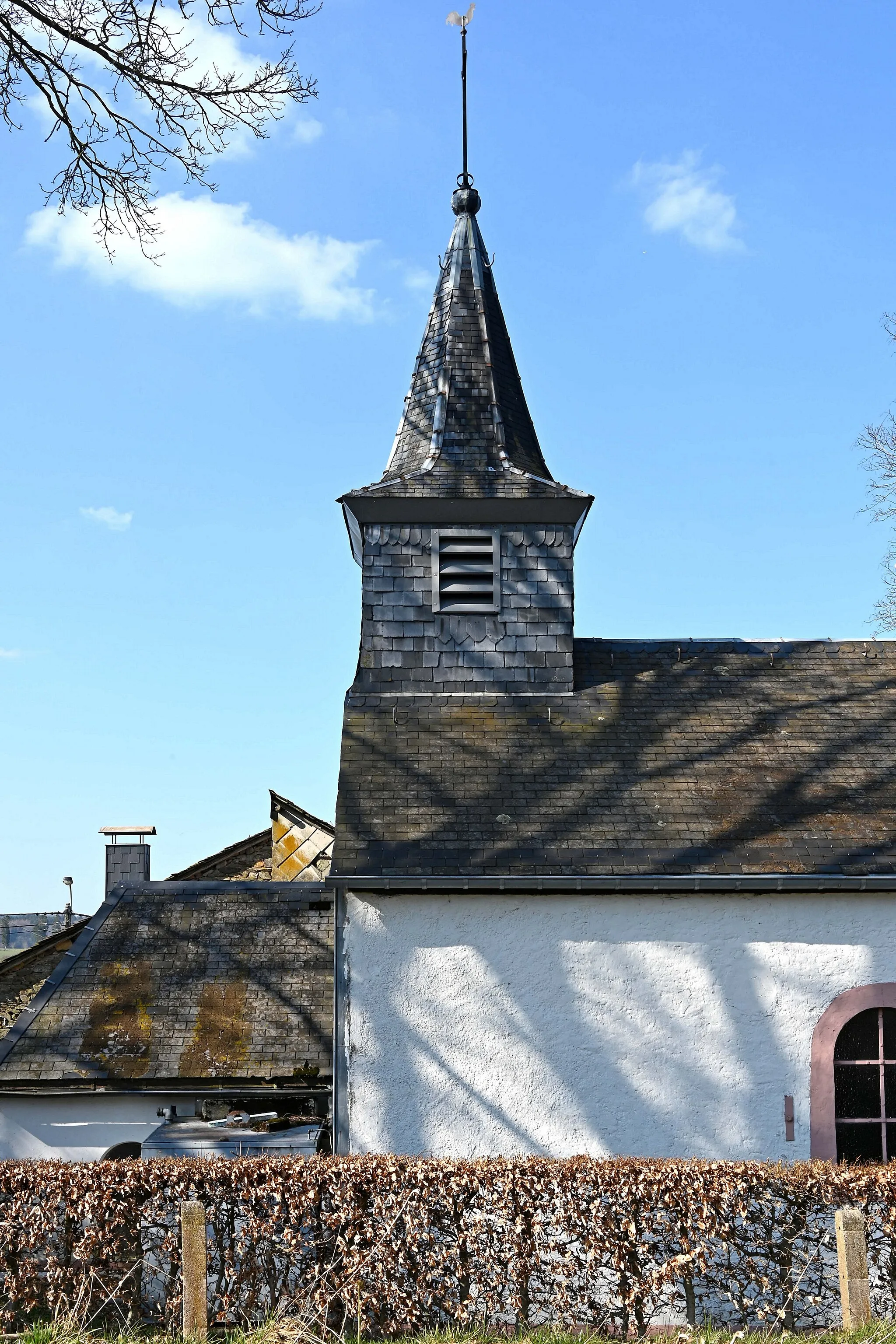 Photo showing: Herz-Jesu-Kapelle (Weisten), Dachreiter, Südseite