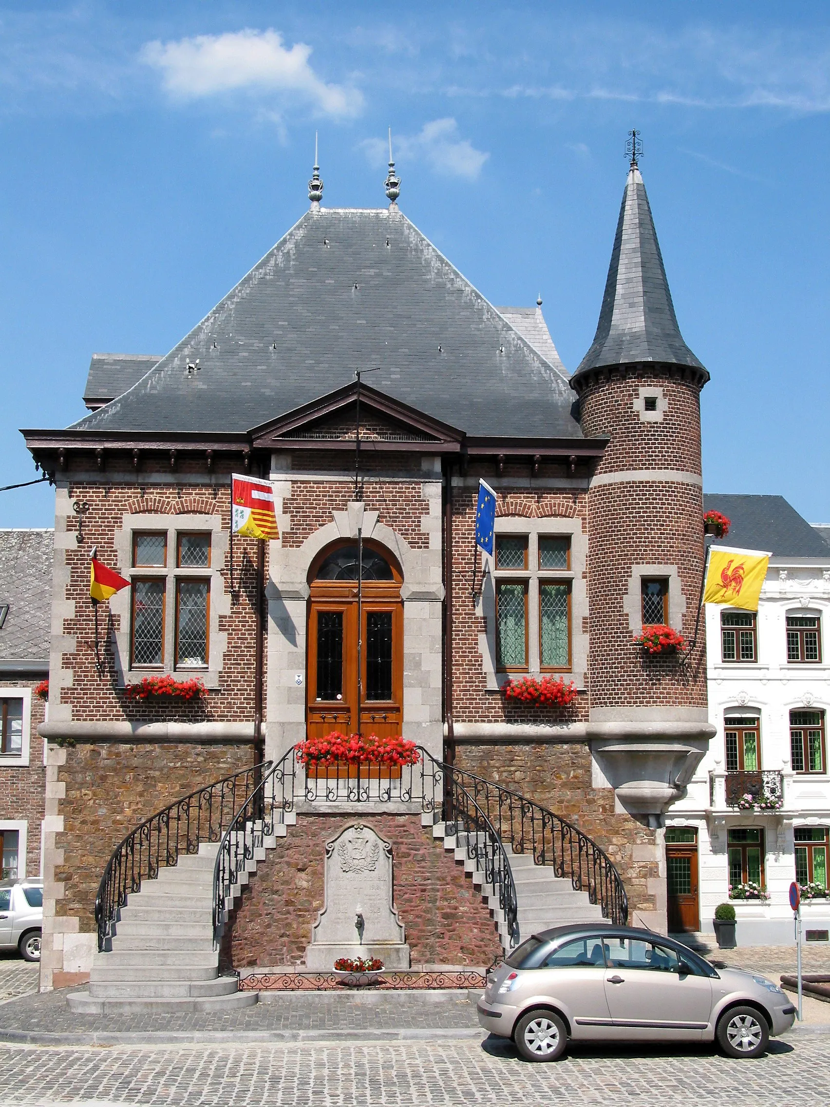 Photo showing: Clermont tHimister) (Belgium), the town hall (1888).
