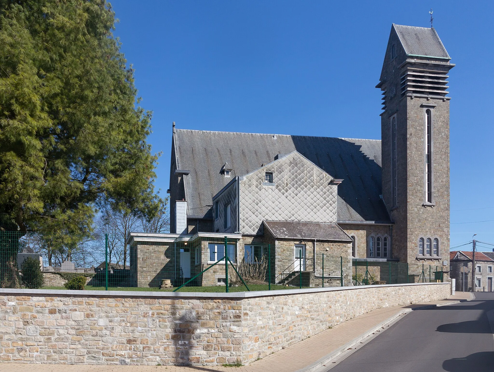 Photo showing: Ninane, church