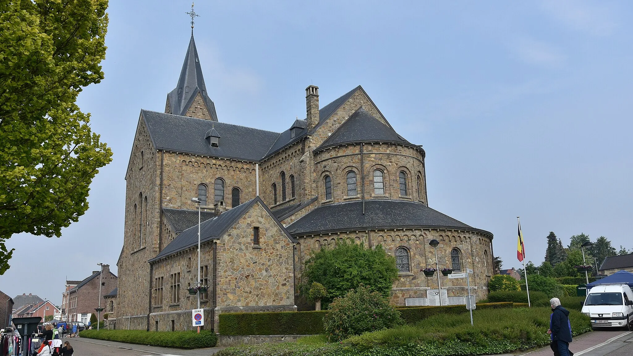 Photo showing: Sint-Lambertuskerk (Veldwezelt) 19-05-2019 9-23-43