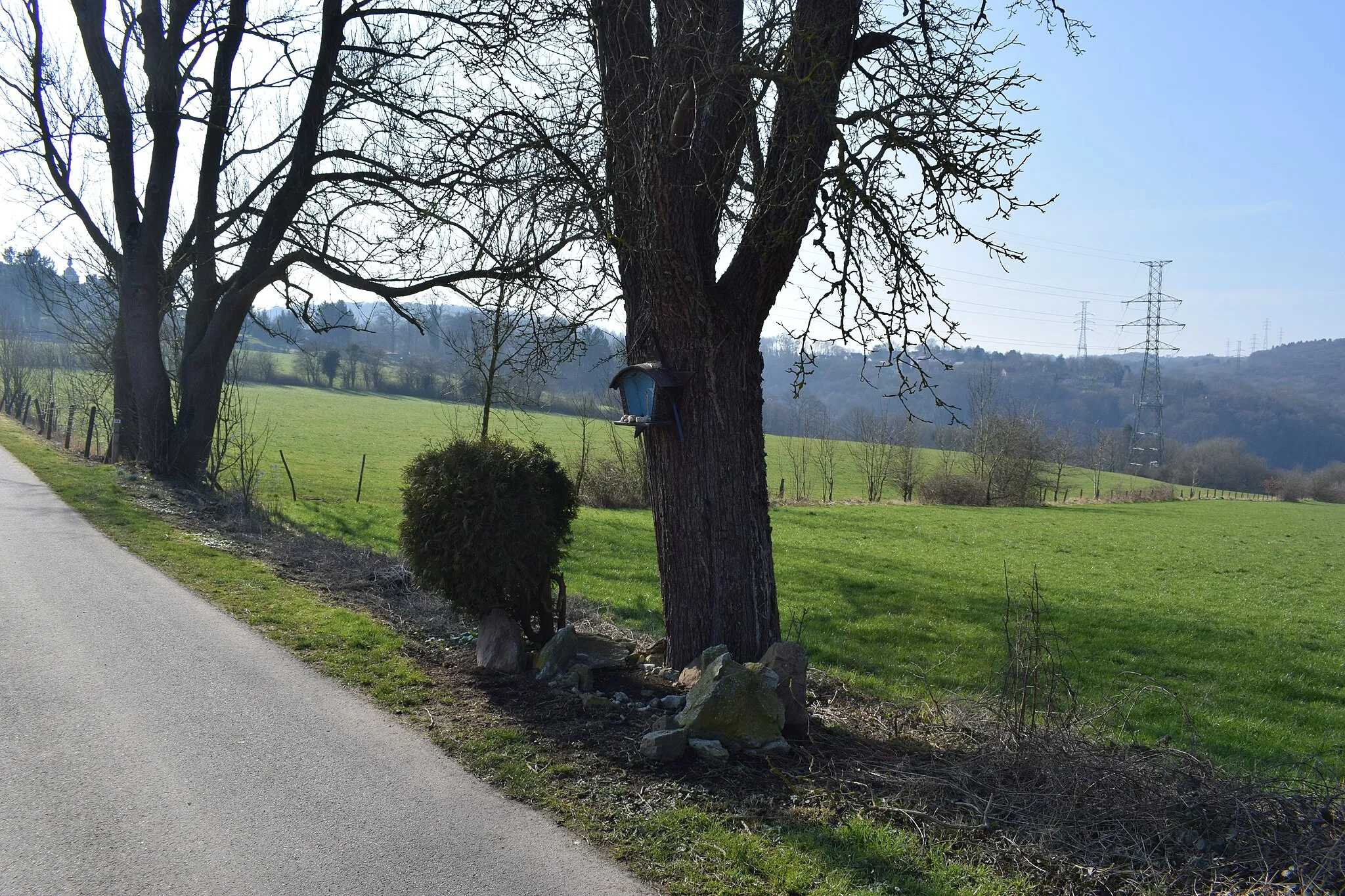 Photo showing: Vue du domaine de l'abbaye de Brialmont, sur les hauteurs de Tilff (commune d'Esneux, en Belgique).