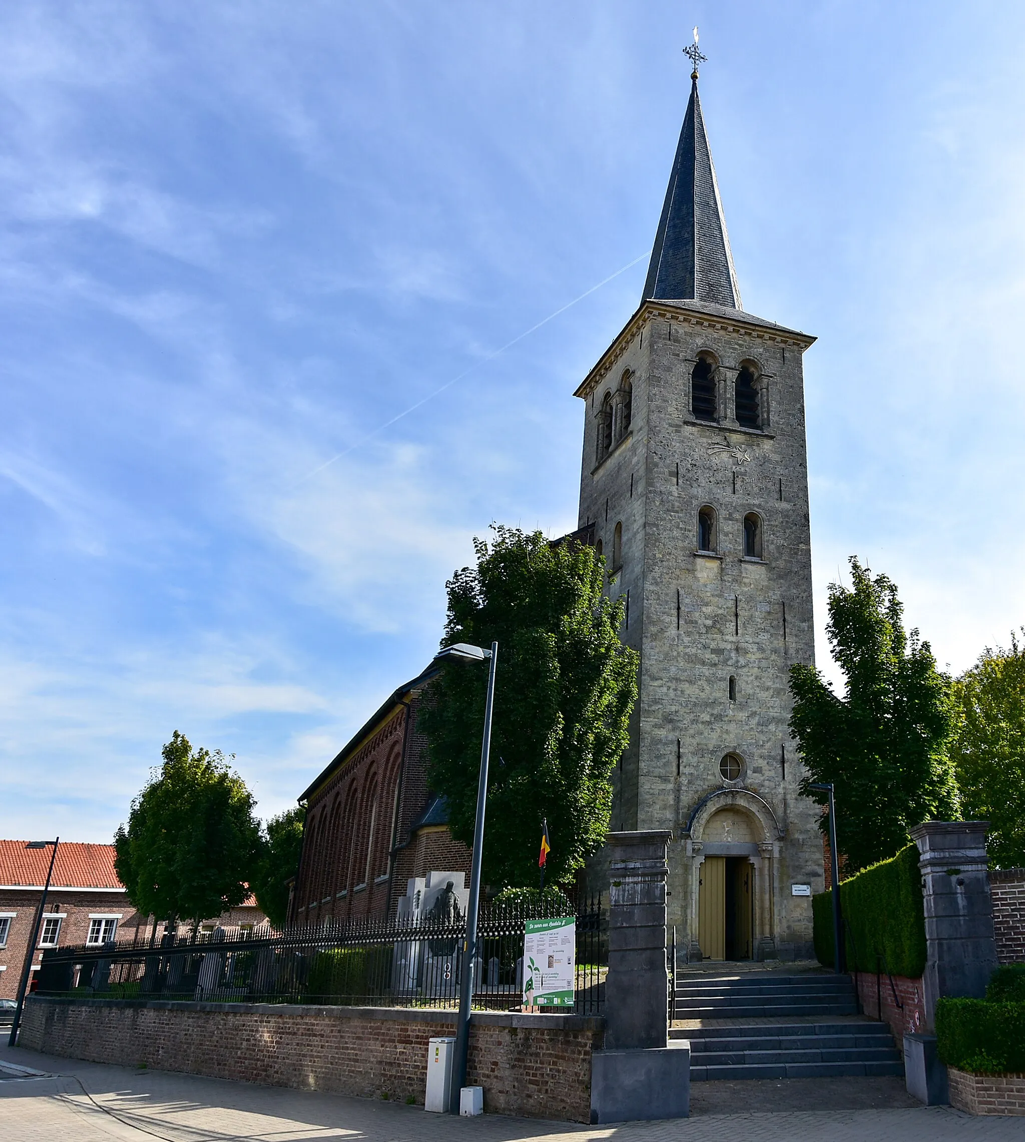 Photo showing: Sint-Hubertuskerk (Membruggen) 22-09-2021 12-09-36