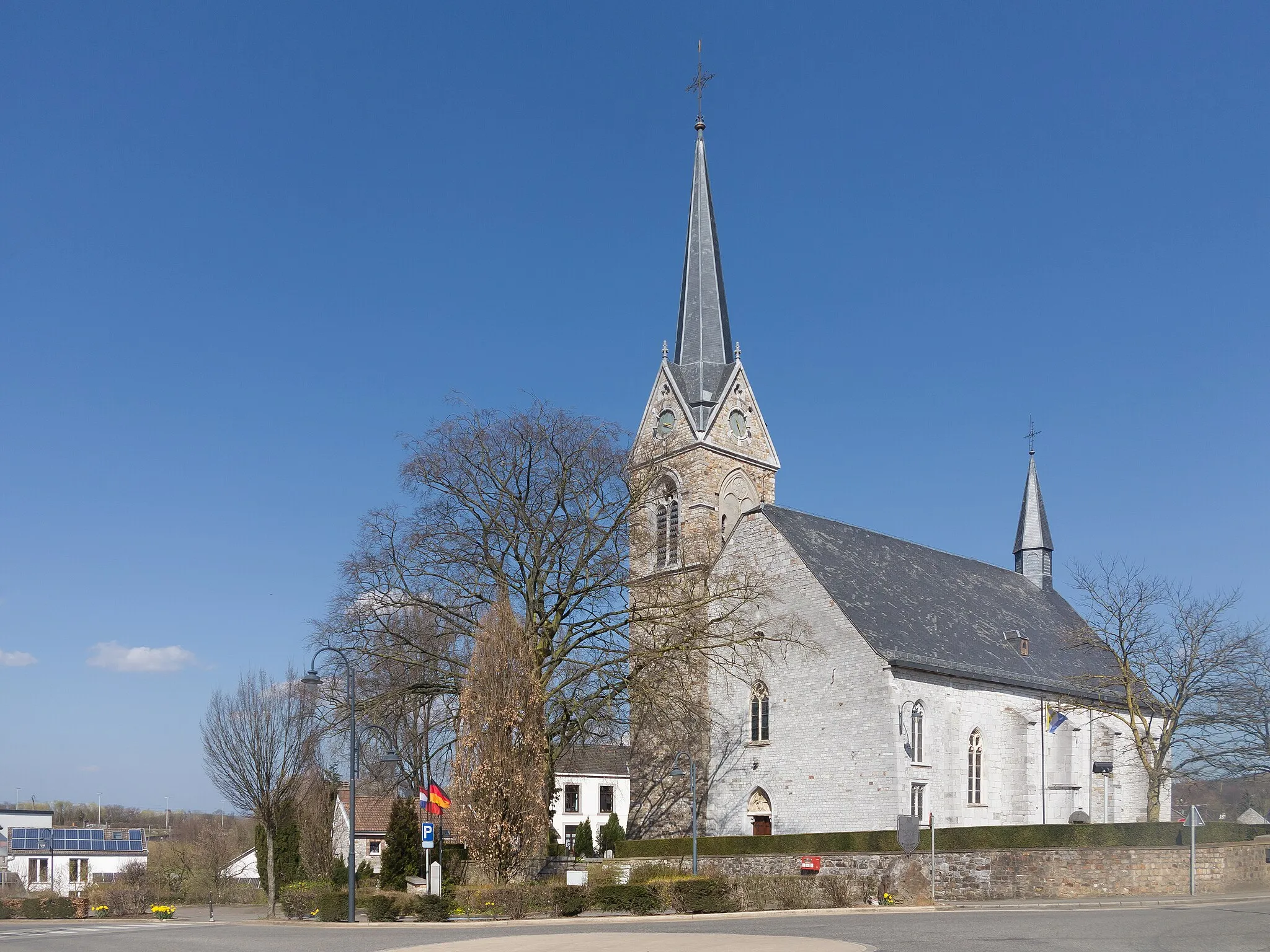 Photo showing: Walhorn, church: die Walhorner Pfarrkirche