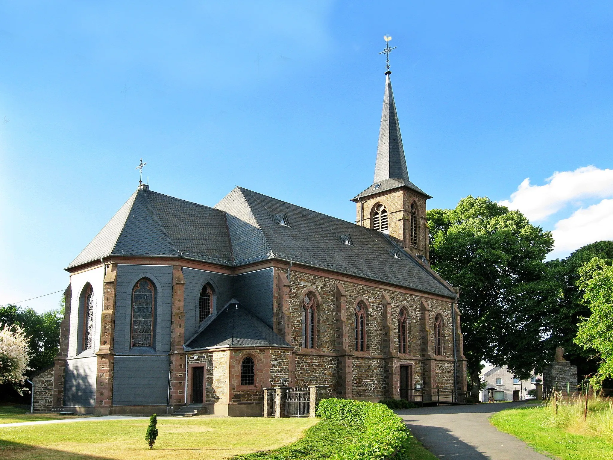 Photo showing: Church in Winterspelt