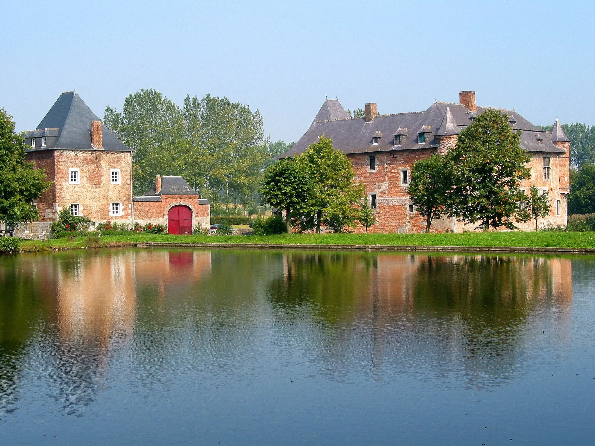 Photo showing: Noville-les-Bois (Belgium), the Fernelmont castle (XIII/XVIIth centuries).