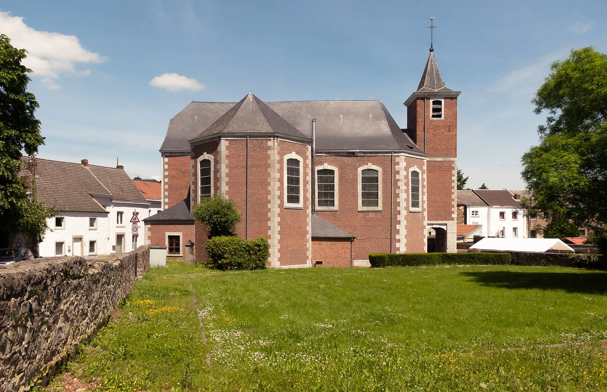 Photo showing: Flémalle, church: l'église Saints-Pierre-et-Paul