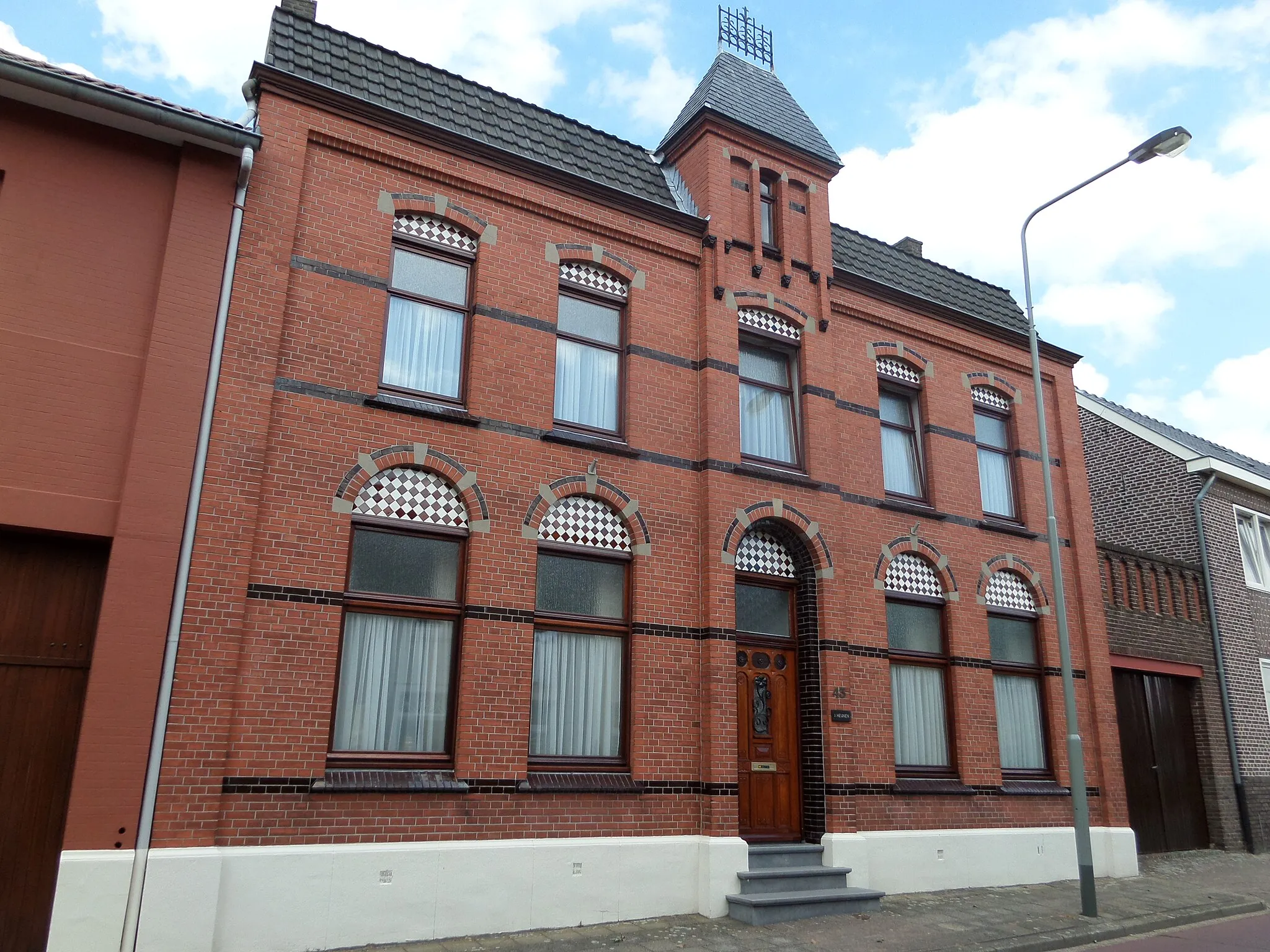 Photo showing: Woonhuis uit ca. 1919 te Munstergeleen. Gemeentelijk monument.