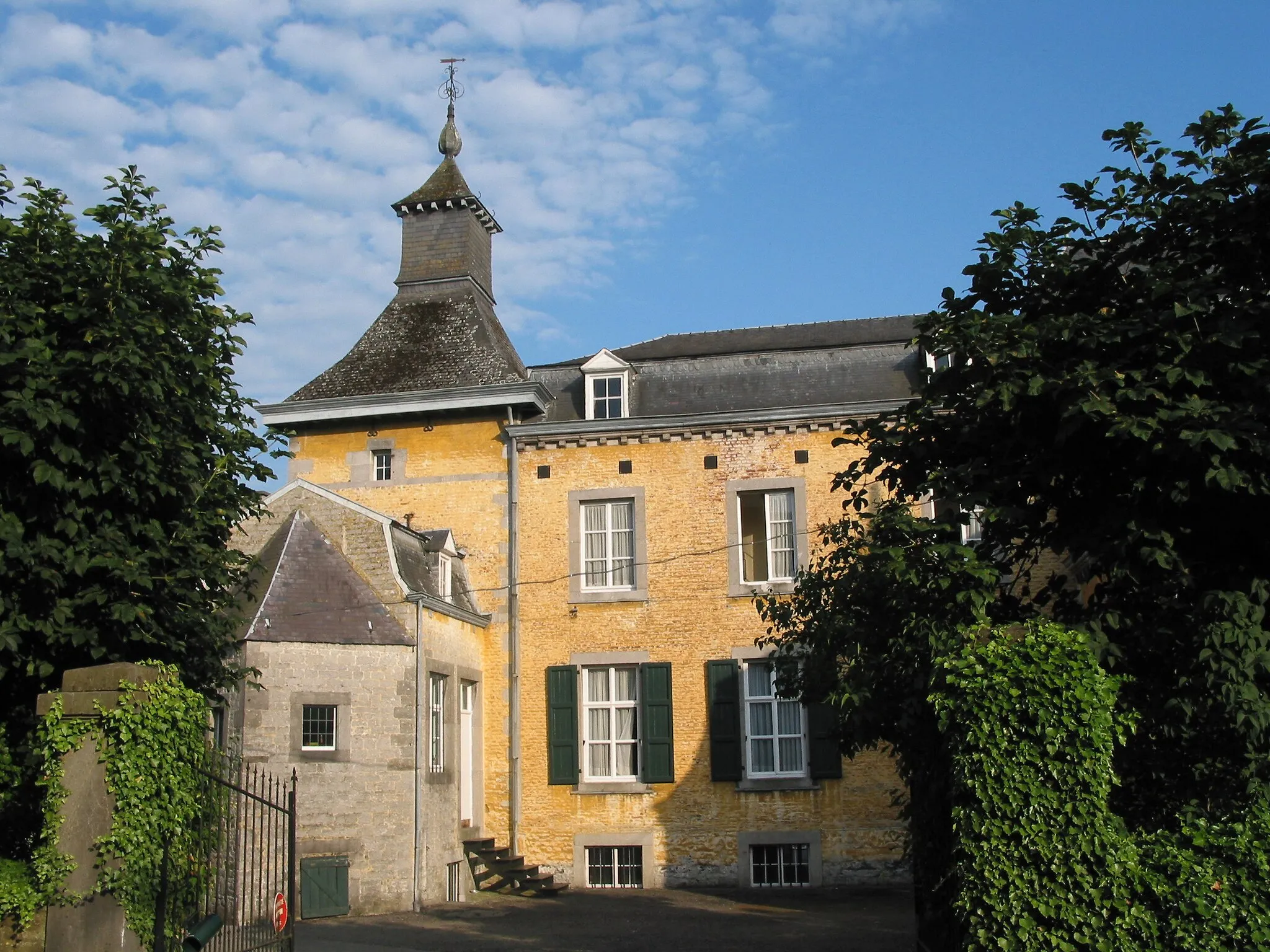 Photo showing: Ouffet (Belgium), the castle.