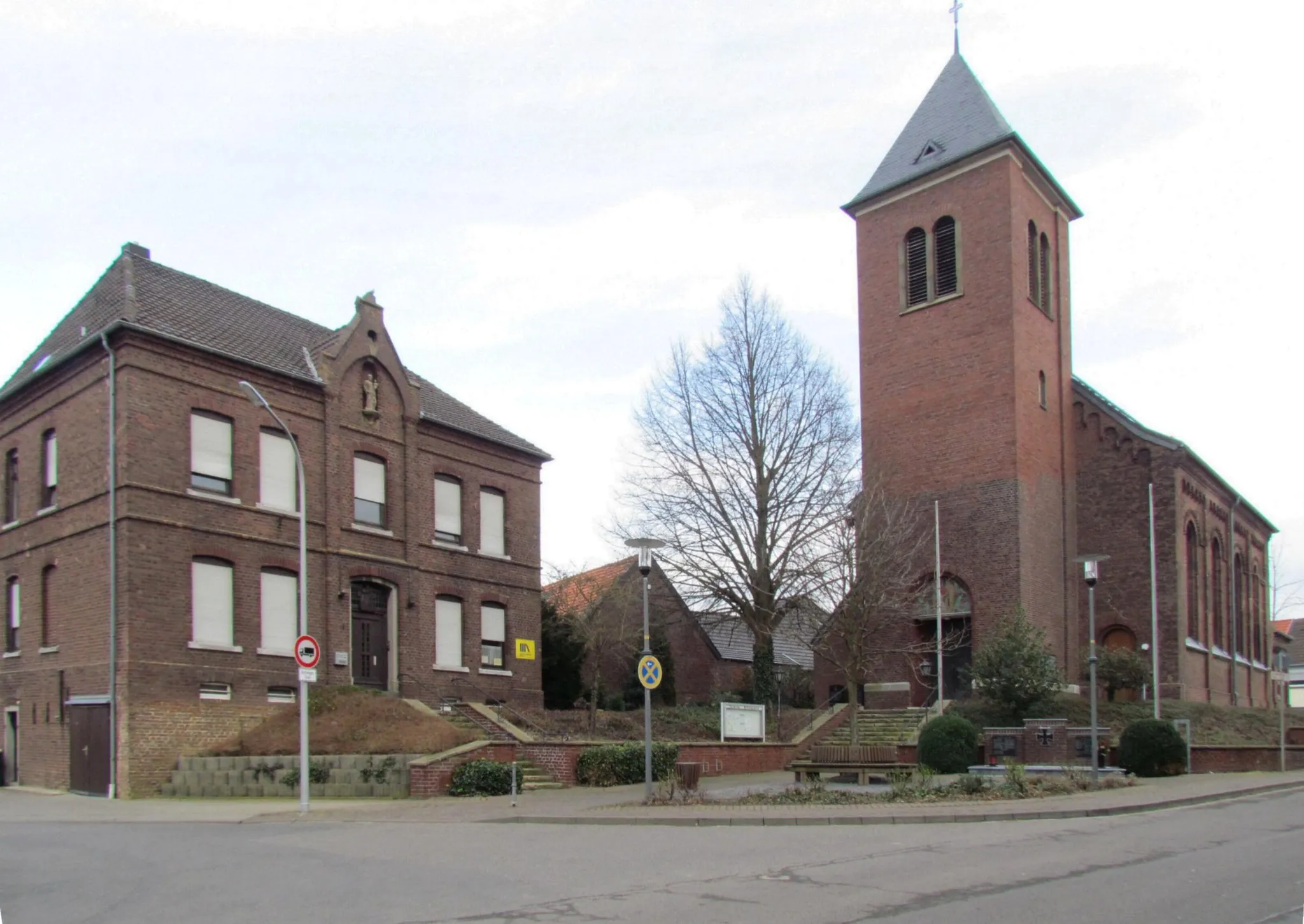 Photo showing: Kirche in Uetterath